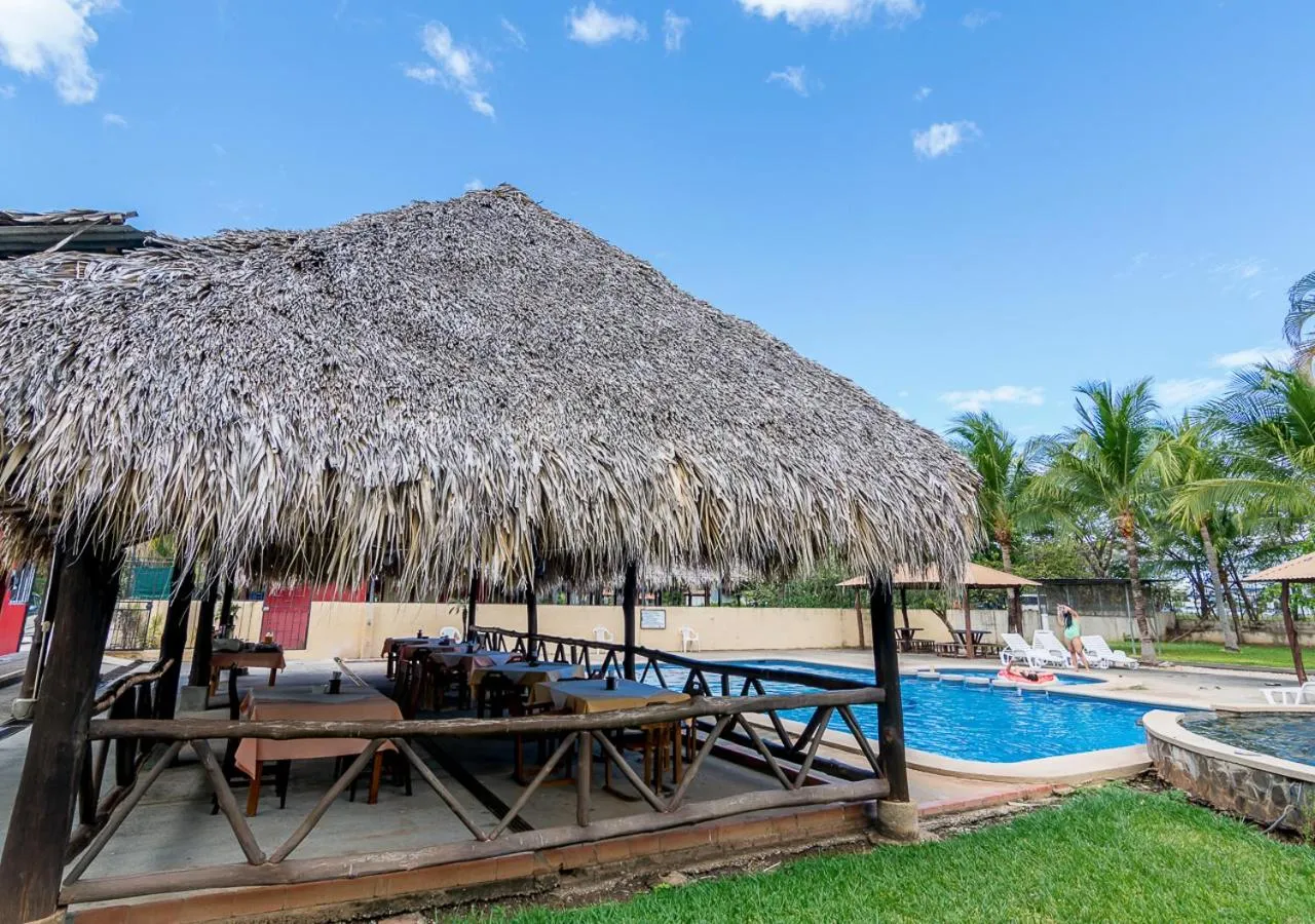 Restaurant/places to eat in Hotel Guanacaste Lodge