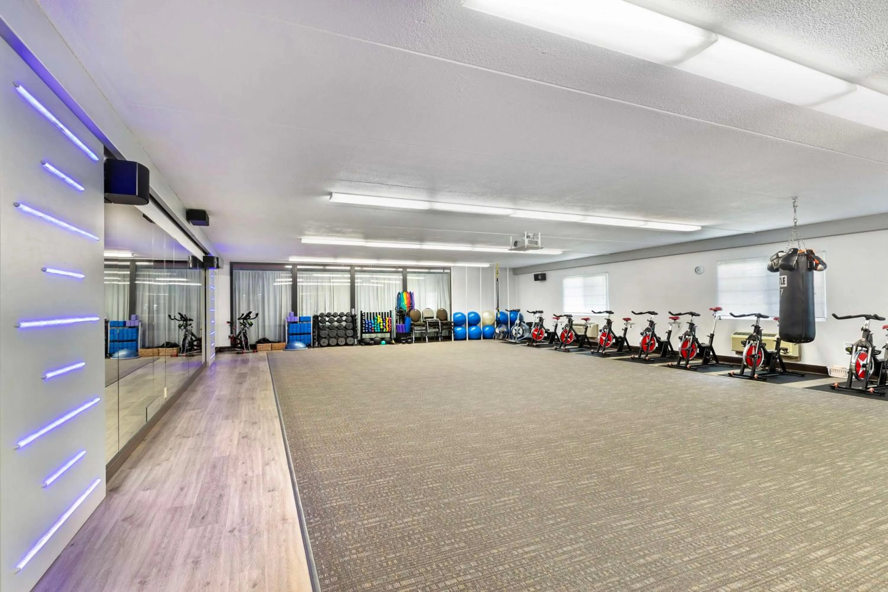 Fitness centre/facilities in Best Western Plus Longbranch Hotel & Convention Center