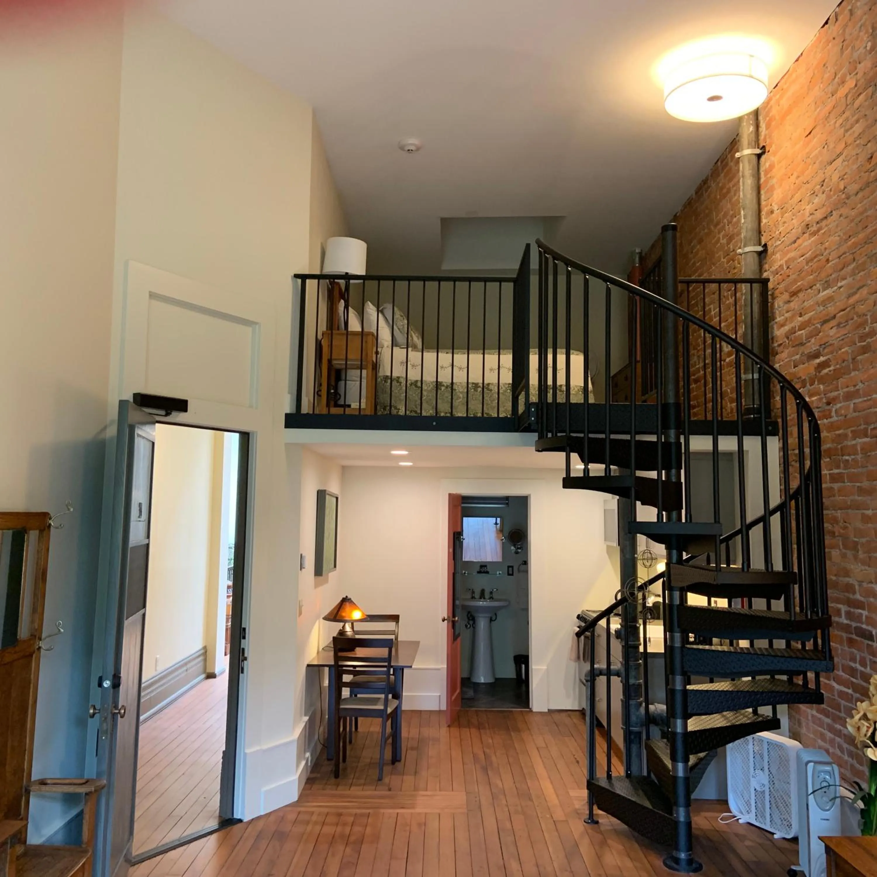 Kitchen or kitchenette in The Palace Hotel