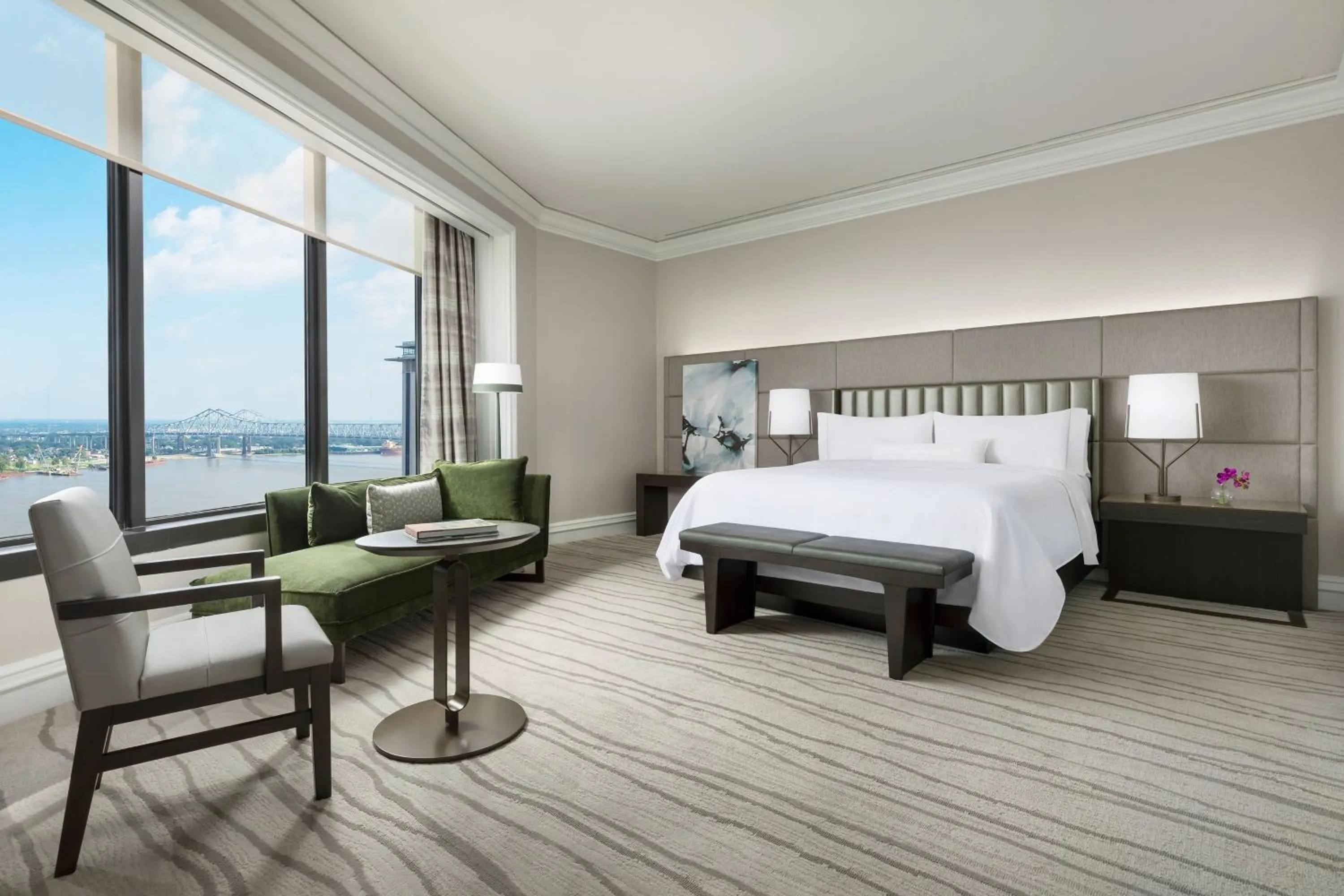 Photo of the whole room, Bed in The Westin New Orleans