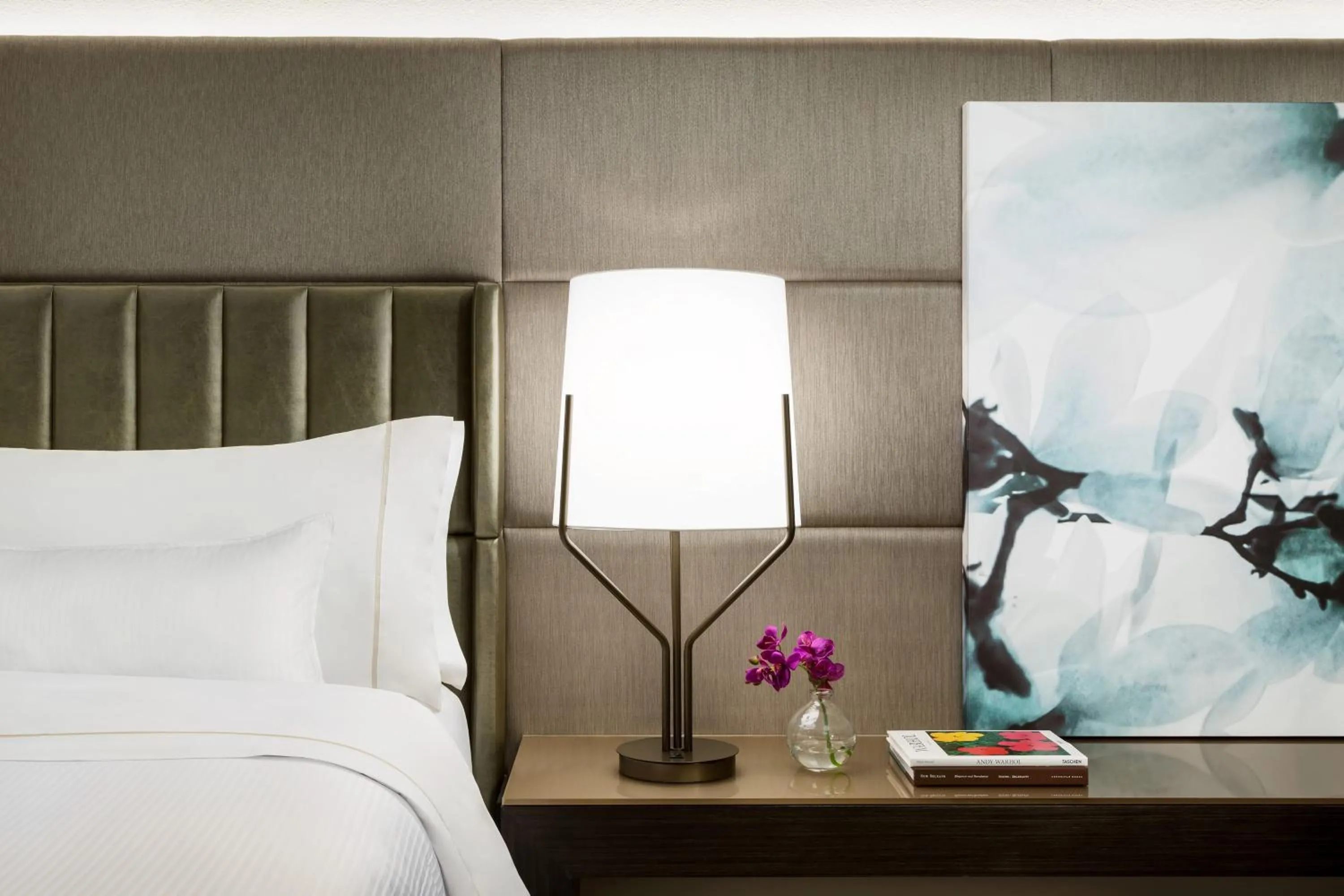 Photo of the whole room, Bed in The Westin New Orleans