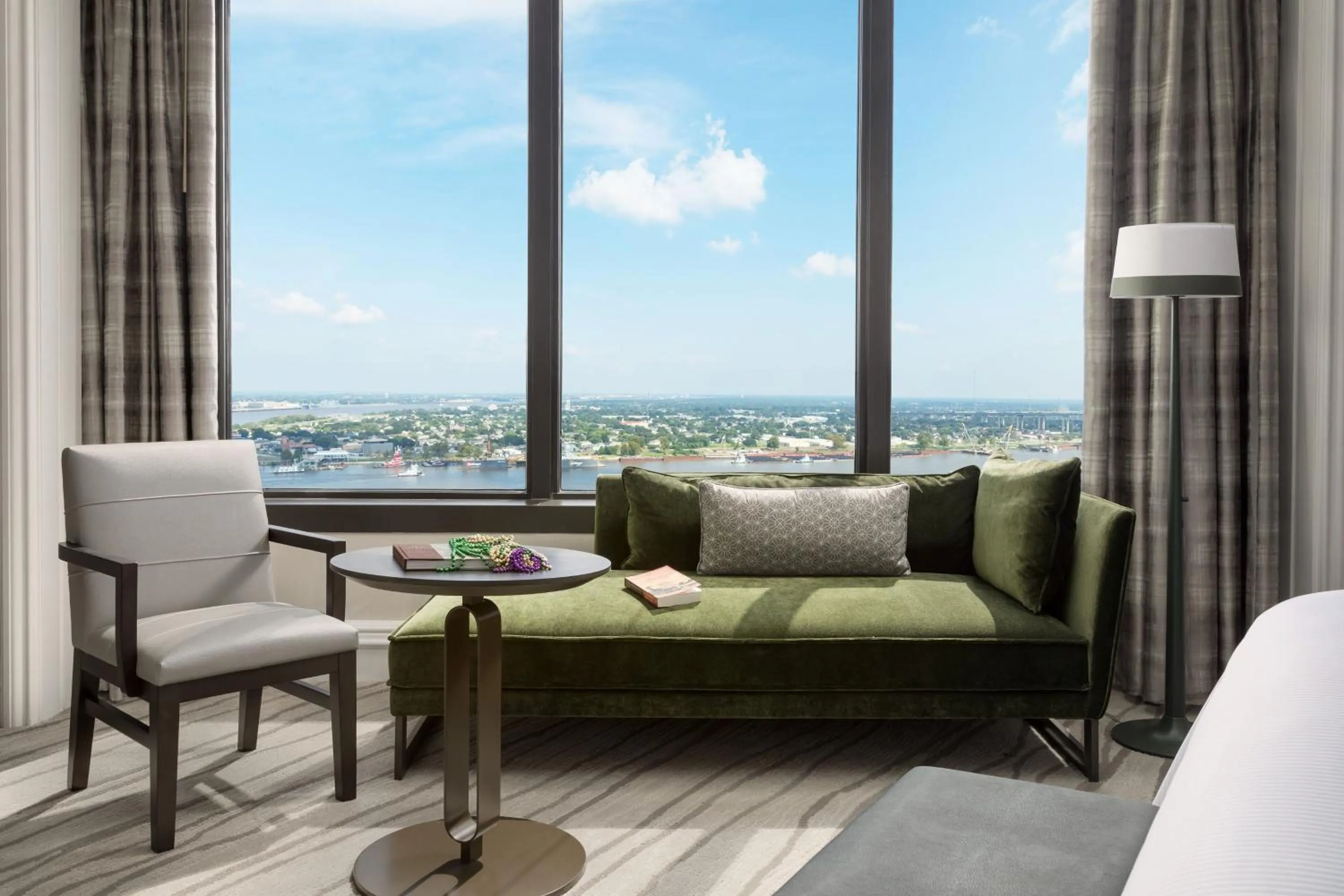 Lounge or bar in The Westin New Orleans