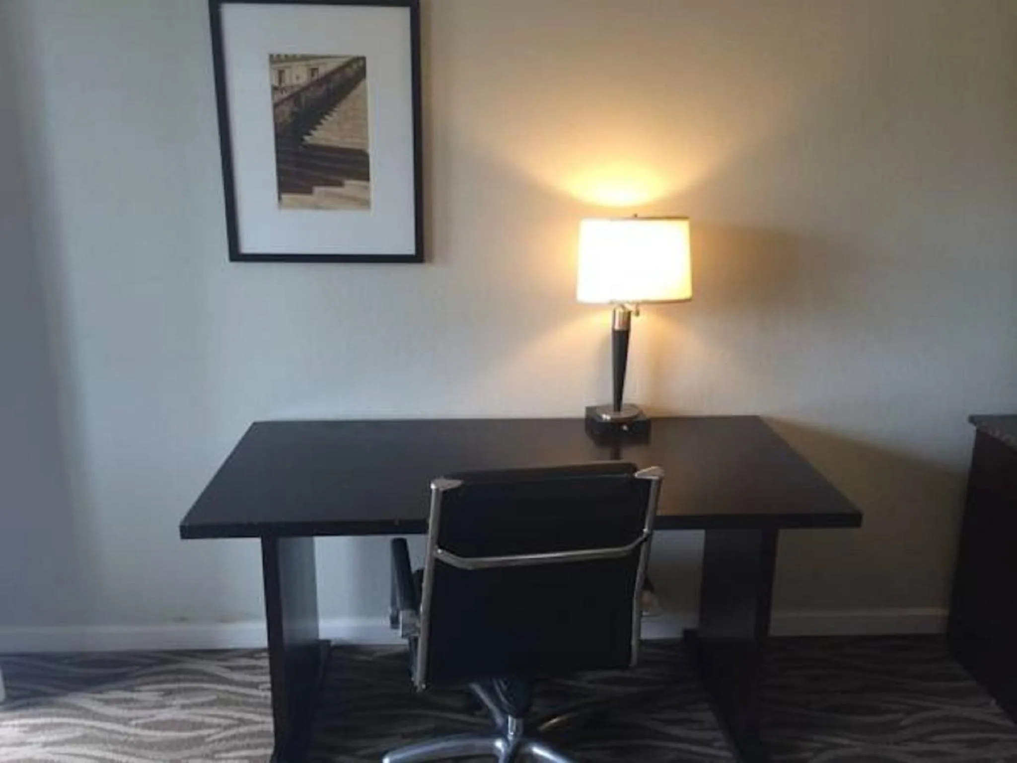 Decorative detail in Augusta Best Inn