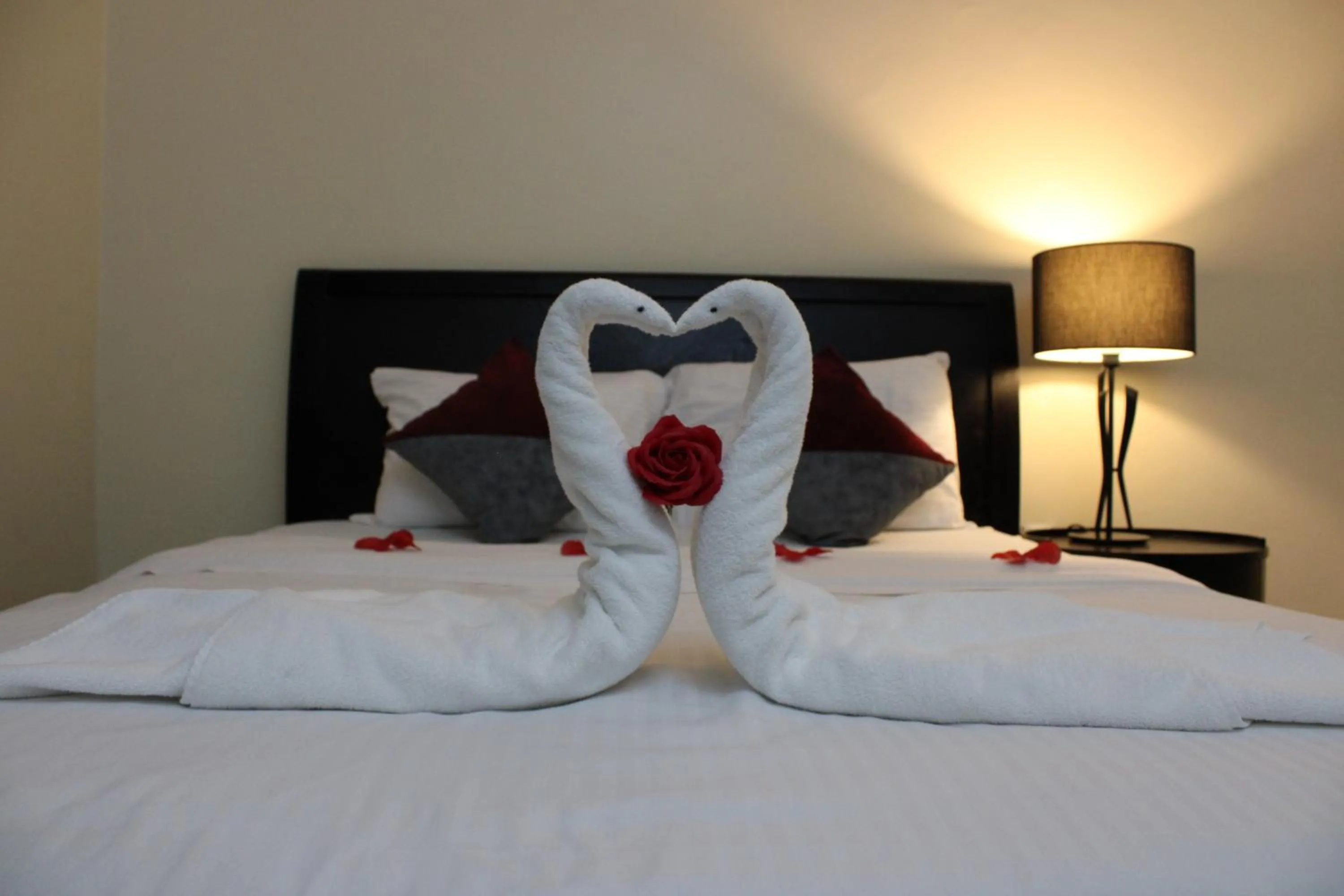 Bedroom, Bed in Al Smou Hotel Apartments - MAHA HOSPITALITY GROUP