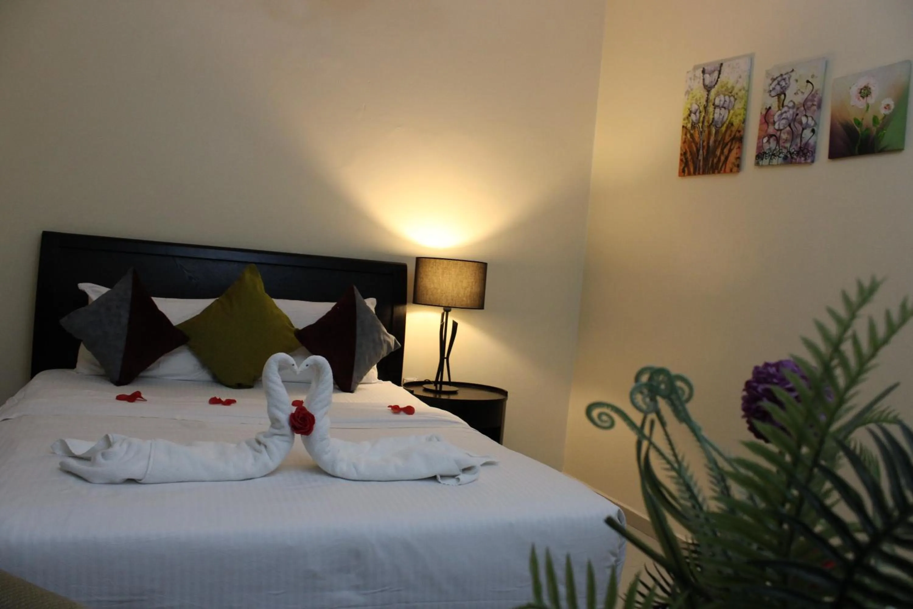 Bedroom, Bed in Al Smou Hotel Apartments - MAHA HOSPITALITY GROUP
