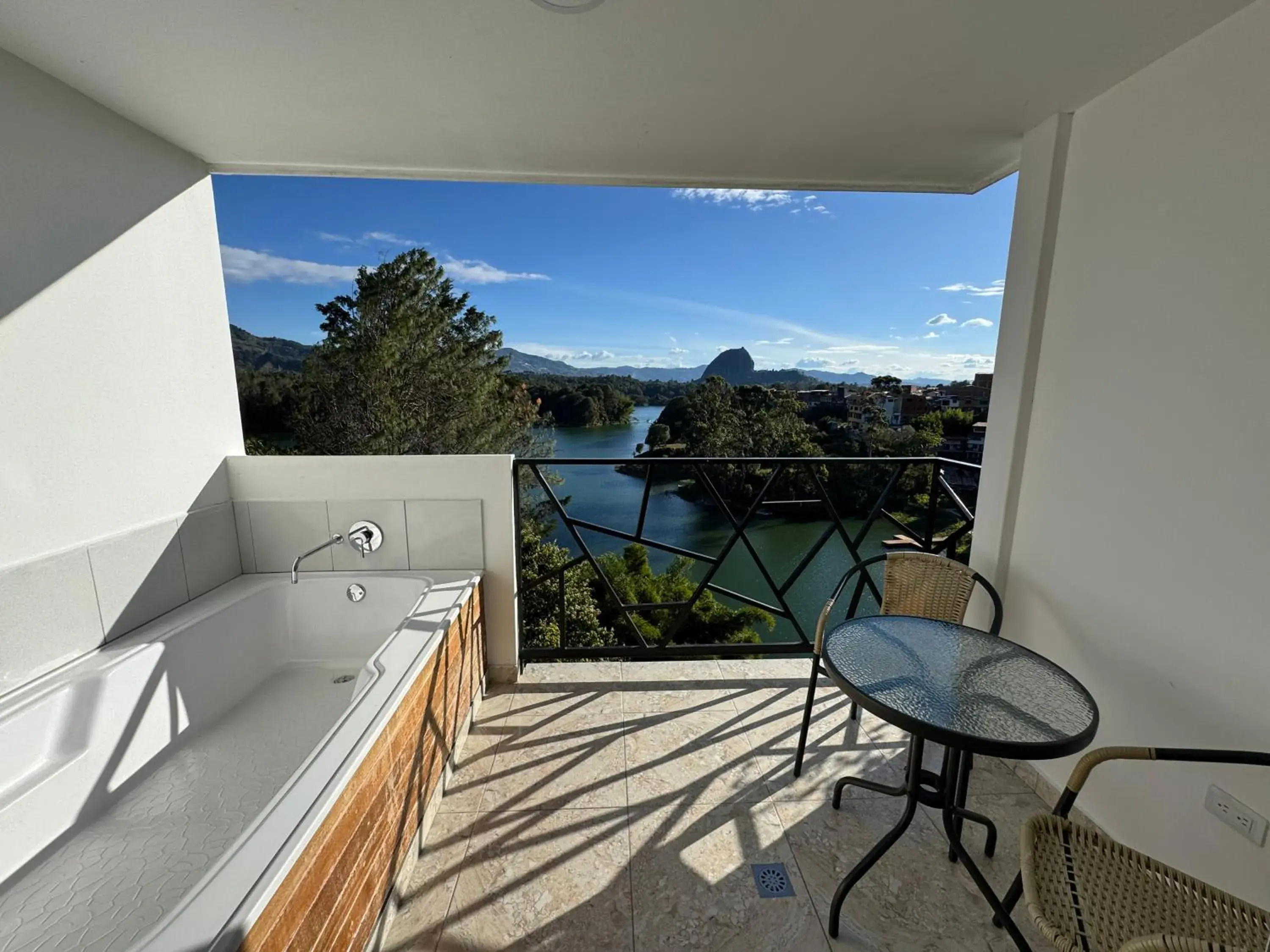 Suite with Balcony in La Madriguera Suite with Balcony in La Madriguera