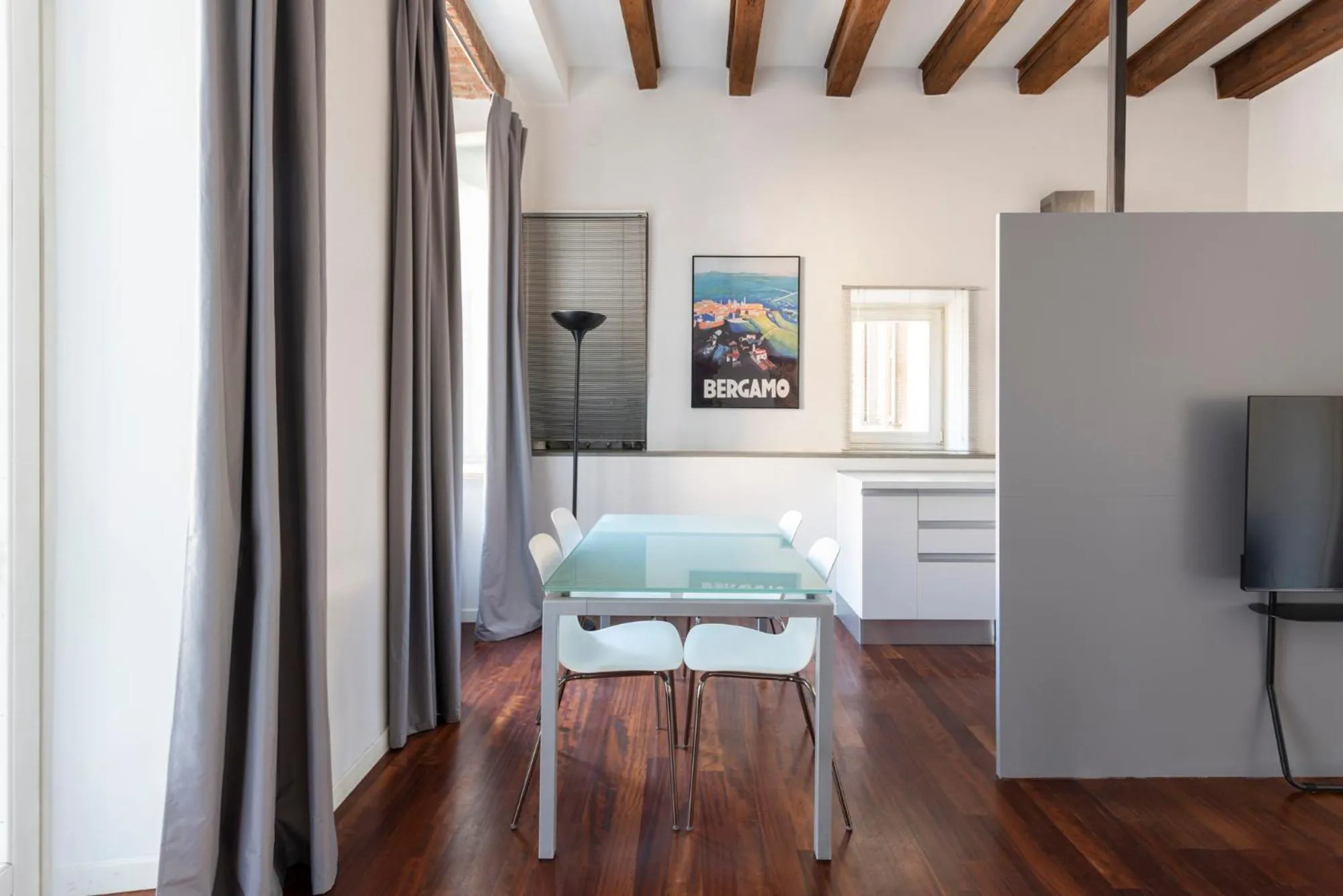 Kitchen or kitchenette in Casa di Sofia Città Alta