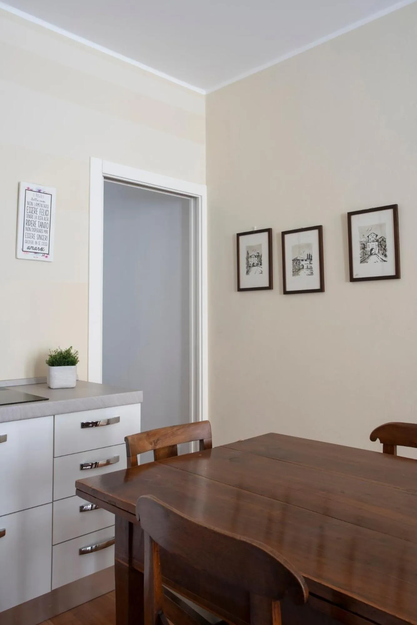 Kitchen or kitchenette in Casa di Sofia Città Alta