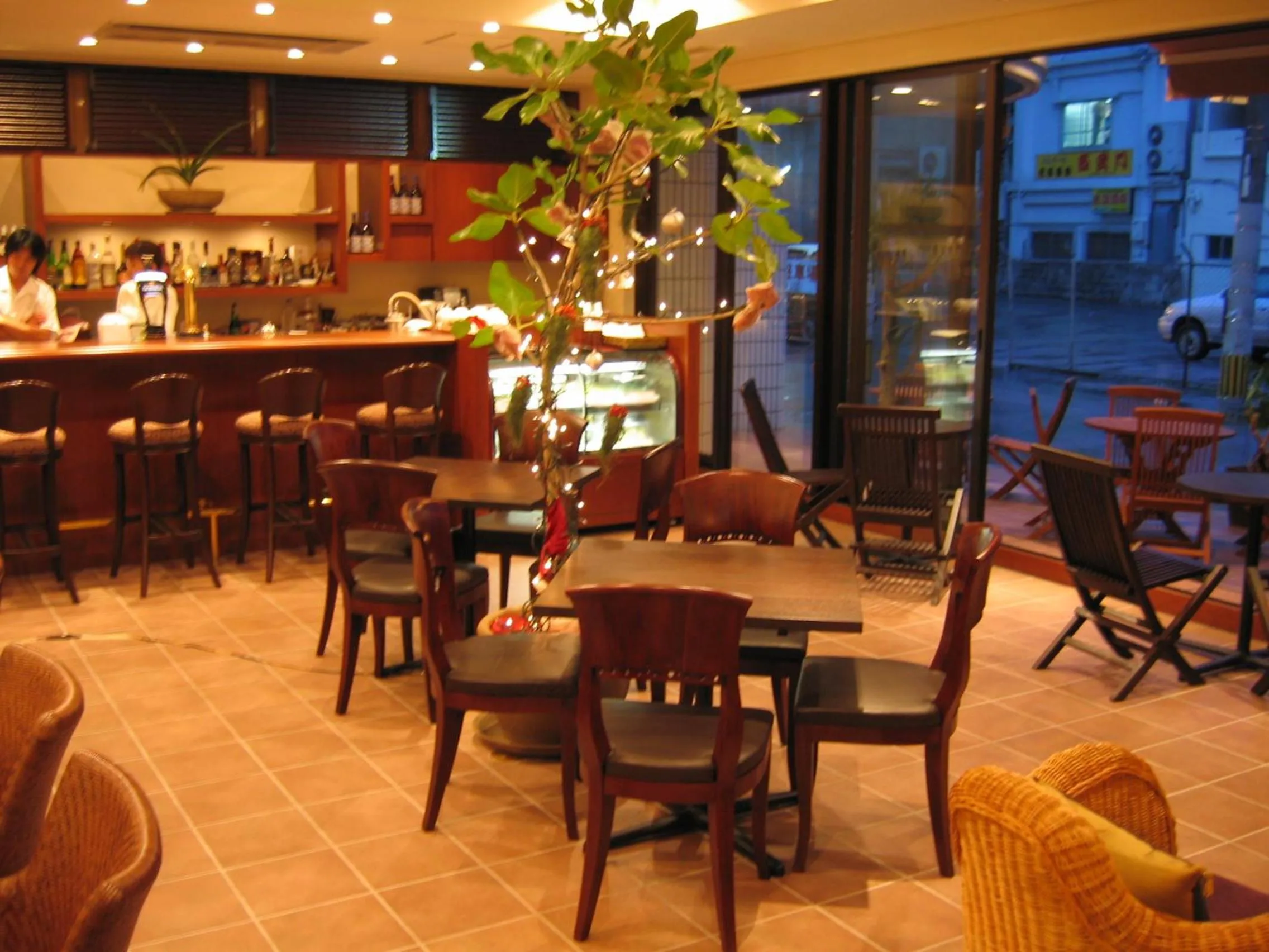 Lounge or bar in Ryukyu Sun Royal Hotel