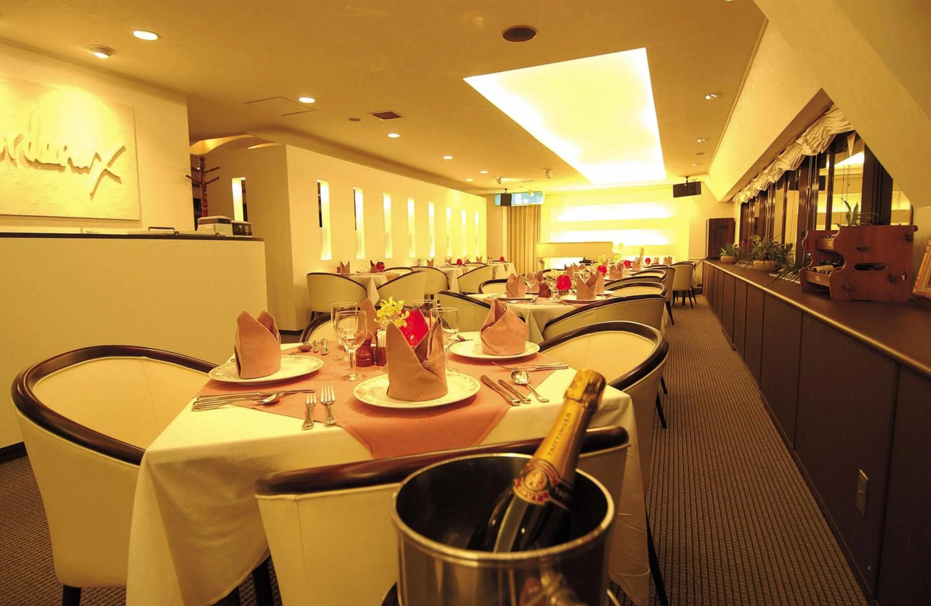 Restaurant/places to eat in Ryukyu Sun Royal Hotel