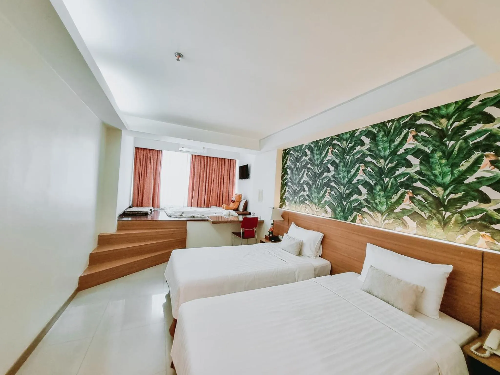 Guests, Bed in P2 Boutique