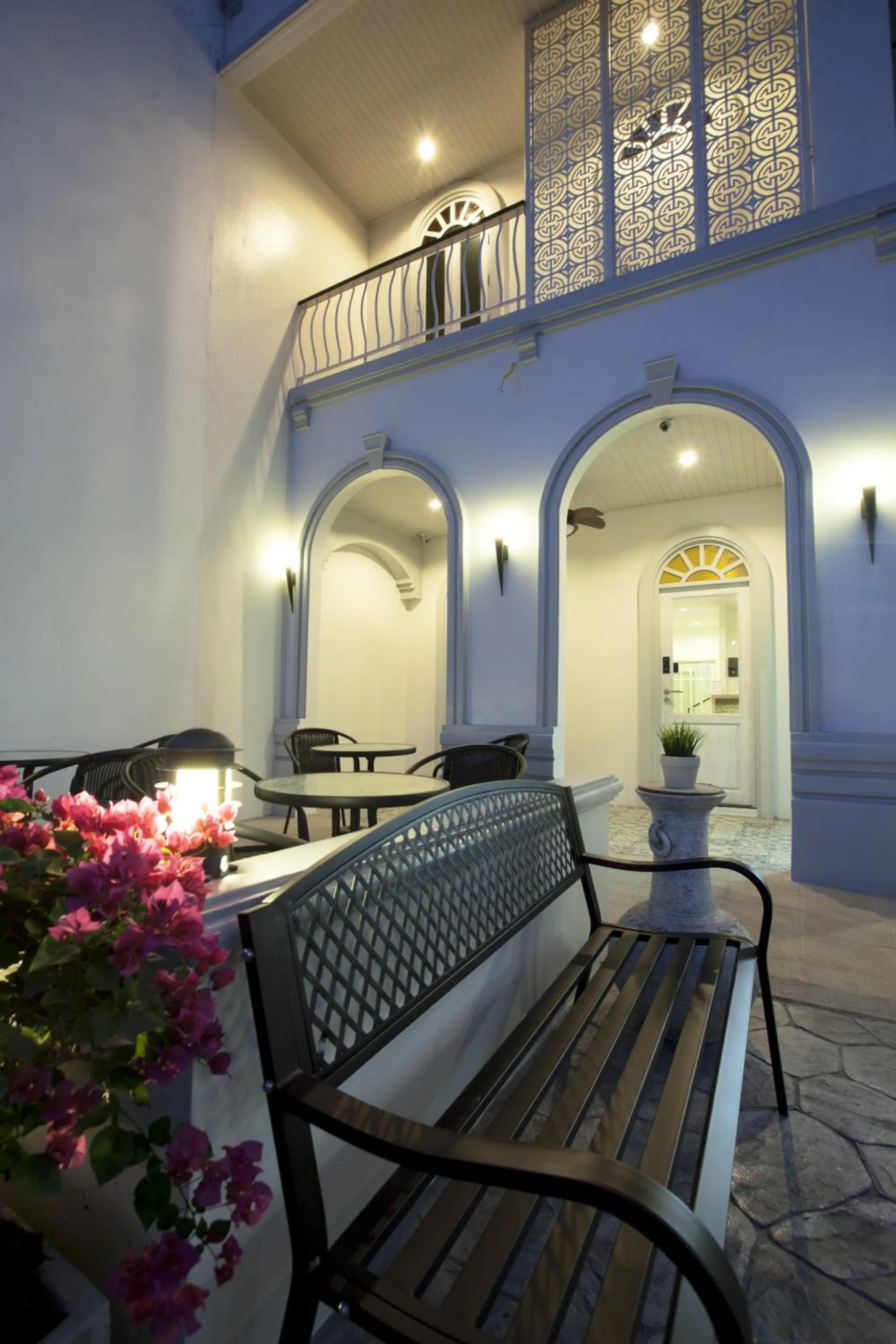 Facade/entrance in Number 4 Phuket