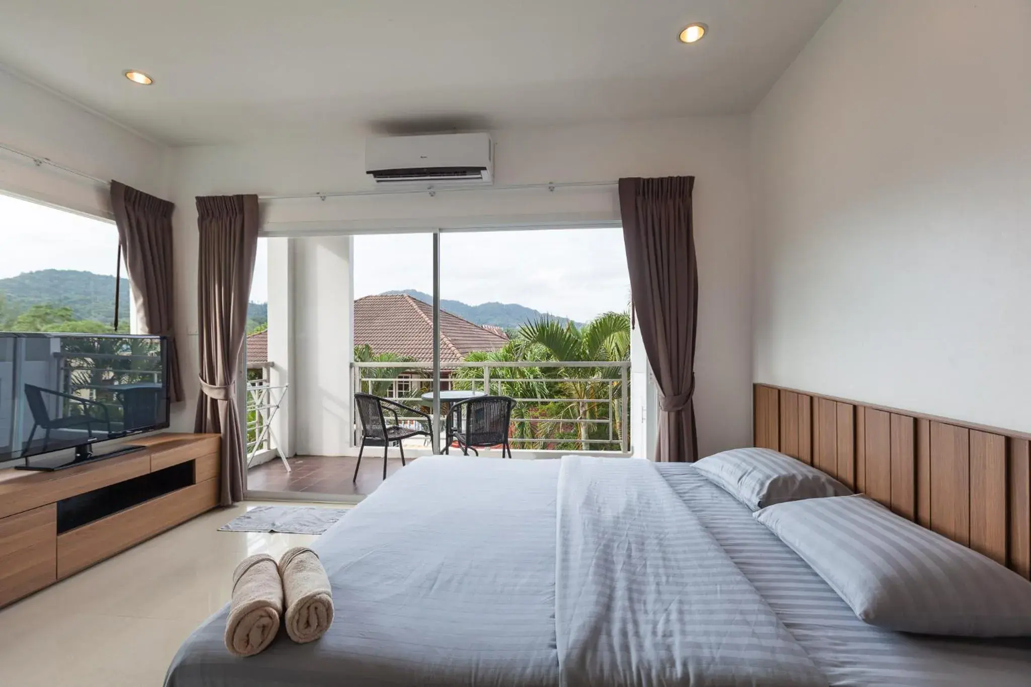 Superior Double Room with Mountain View in Number 4 Phuket Superior Double Room with Mountain View in Number 4 Phuket