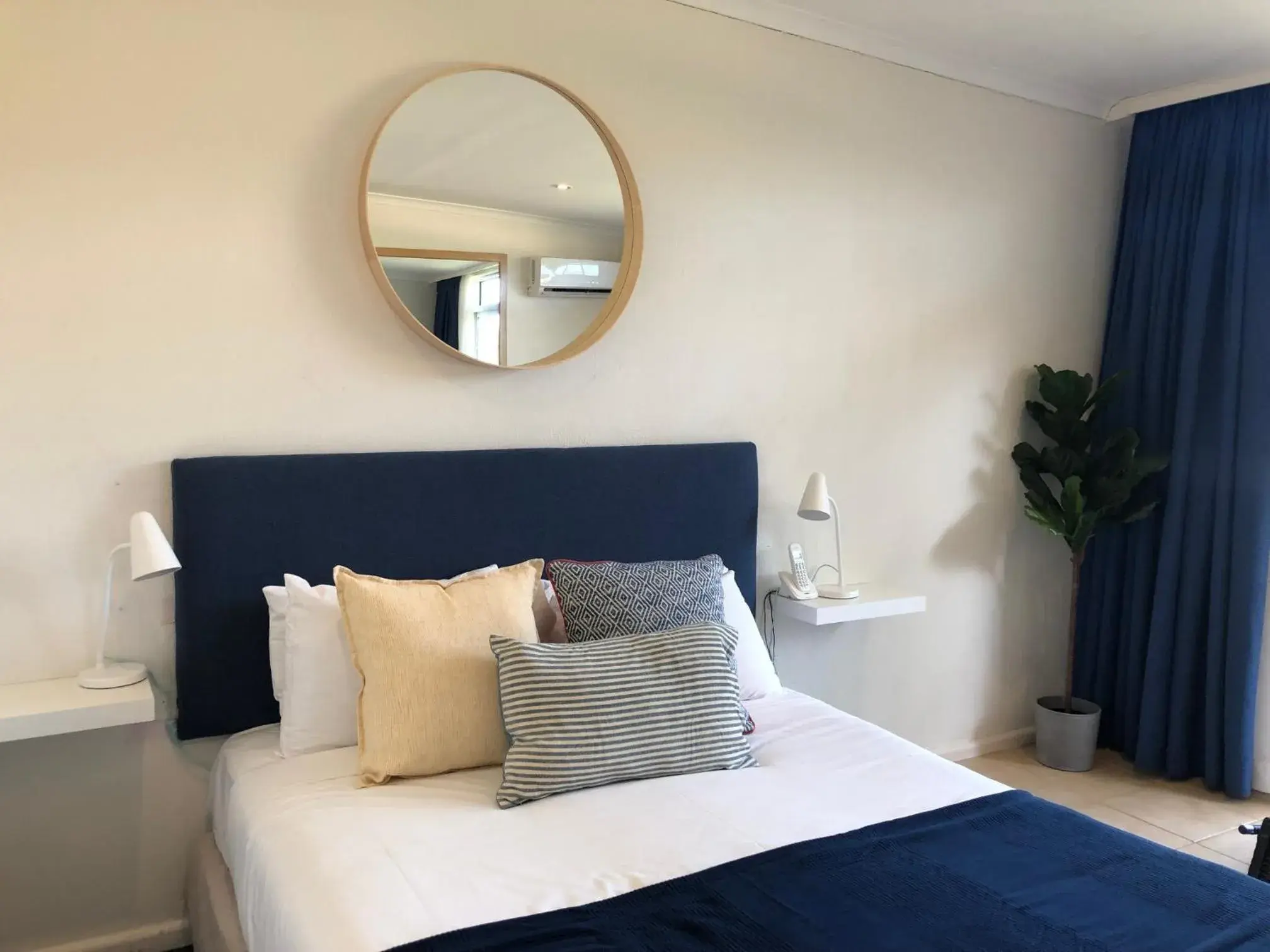 Family Room (2 Adults + 2 Children) - Not Pet Friendly in The Clan Terrigal Family Room (2 Adults + 2 Children) - Not Pet Friendly in The Clan Terrigal