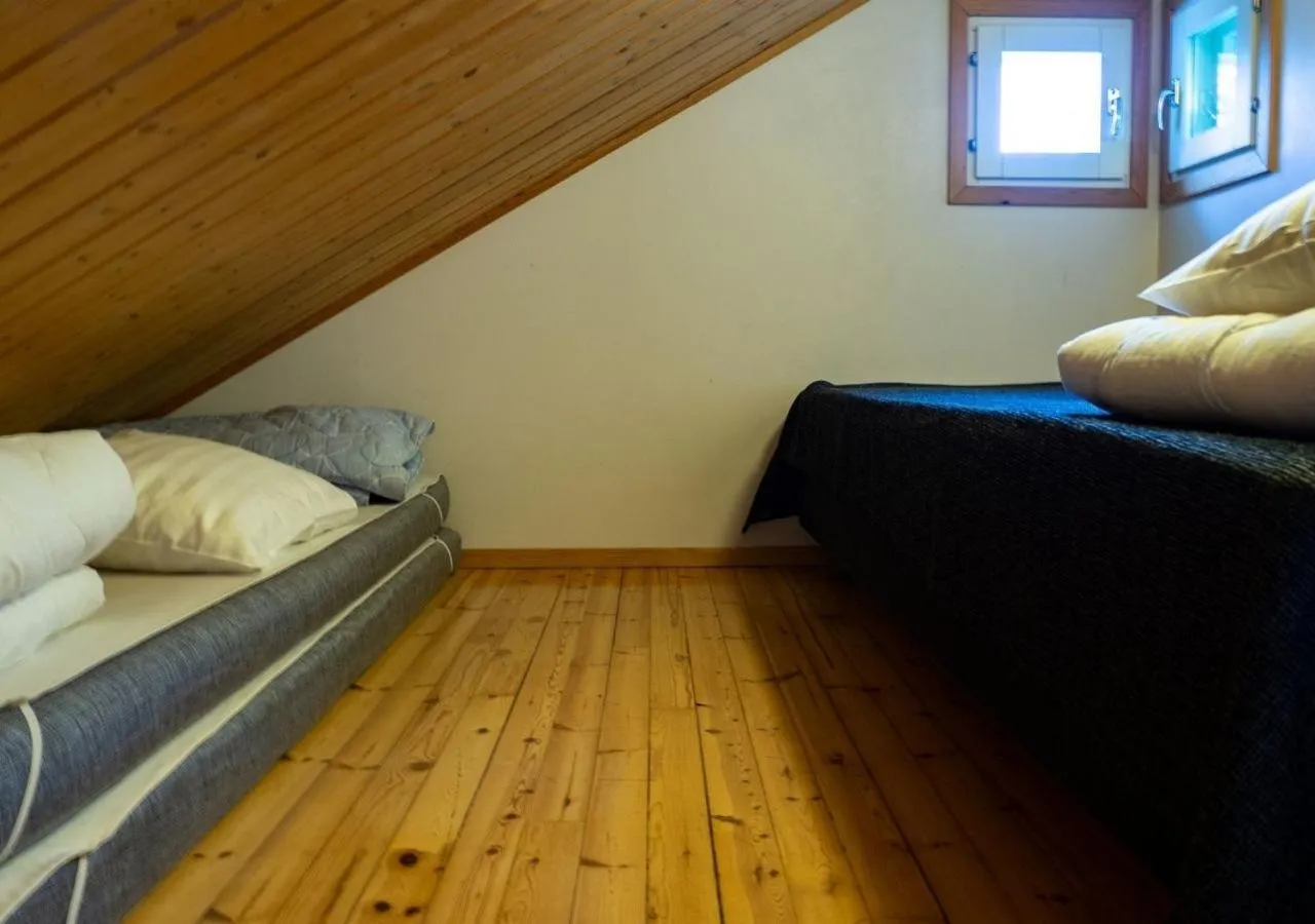 Photo of the whole room, Bed in Nallikari Seaside Cottages