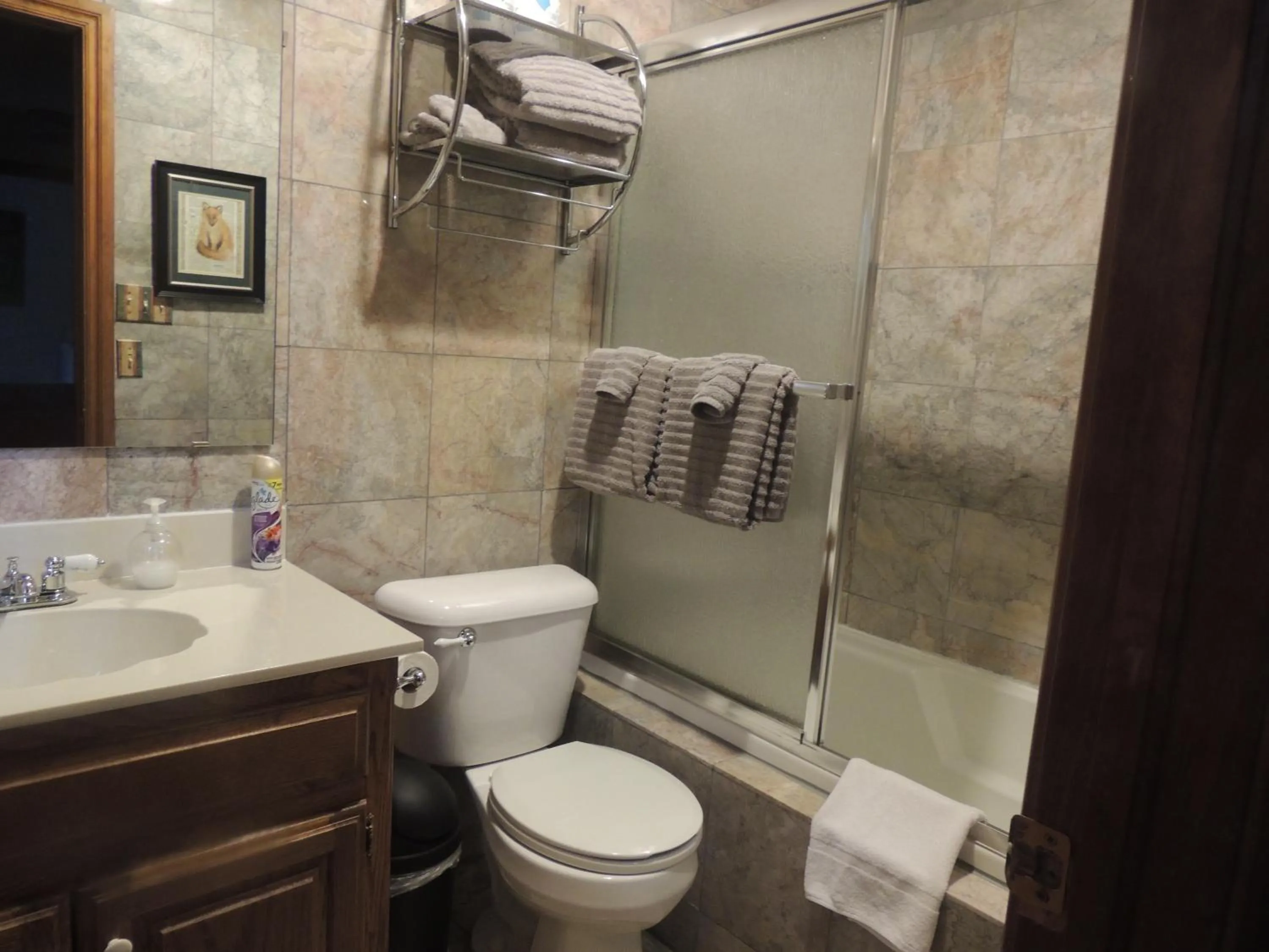 The Whispering Pines Inn