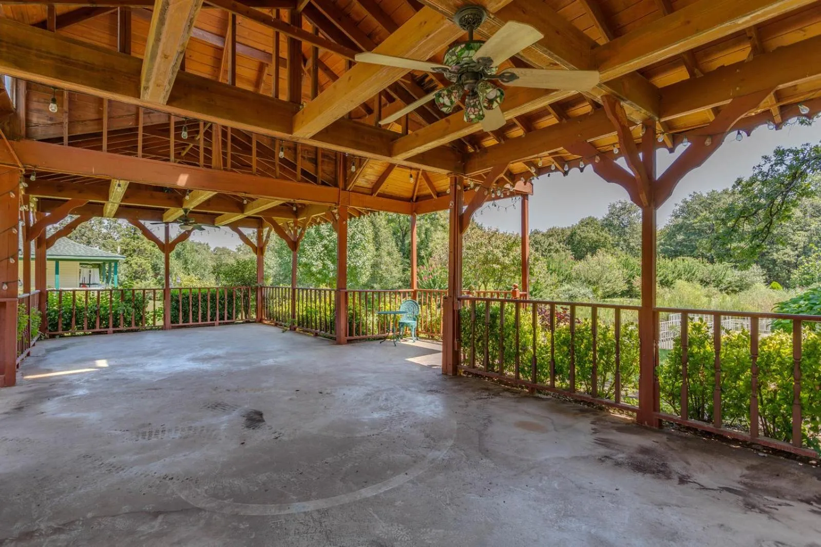 The Whispering Pines Inn