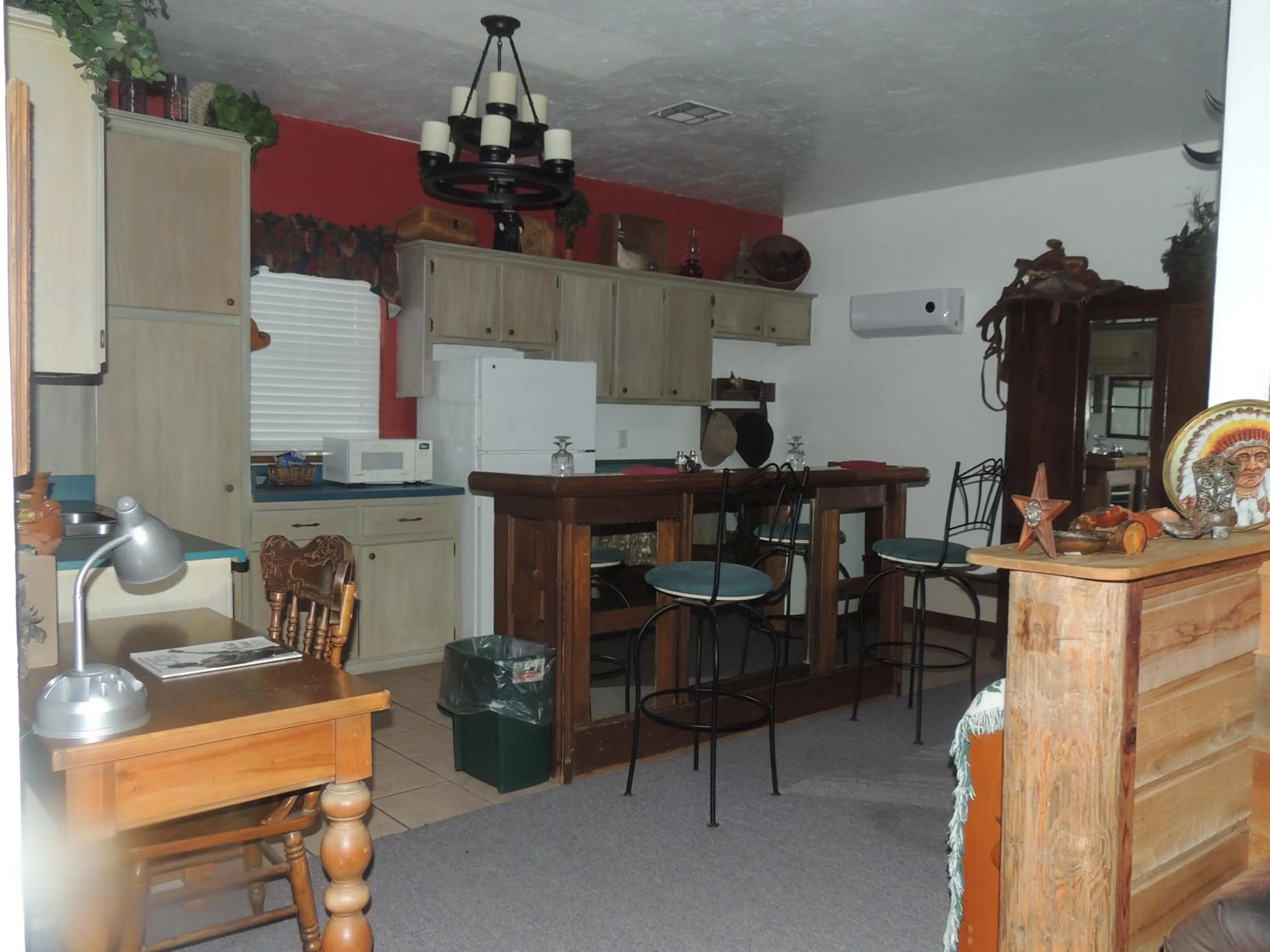 The Whispering Pines Inn