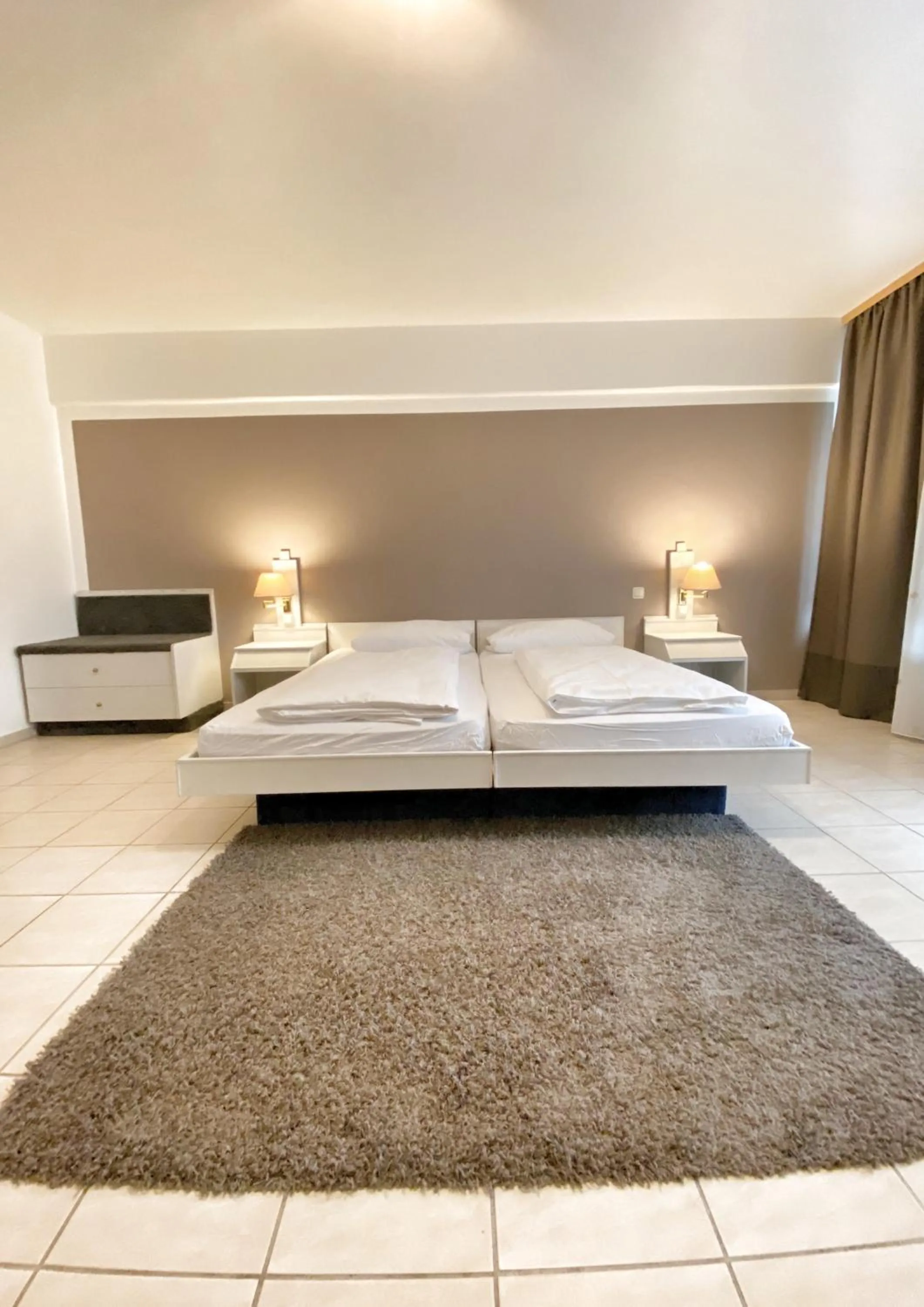 Bed in Aparthotel Wettenberg