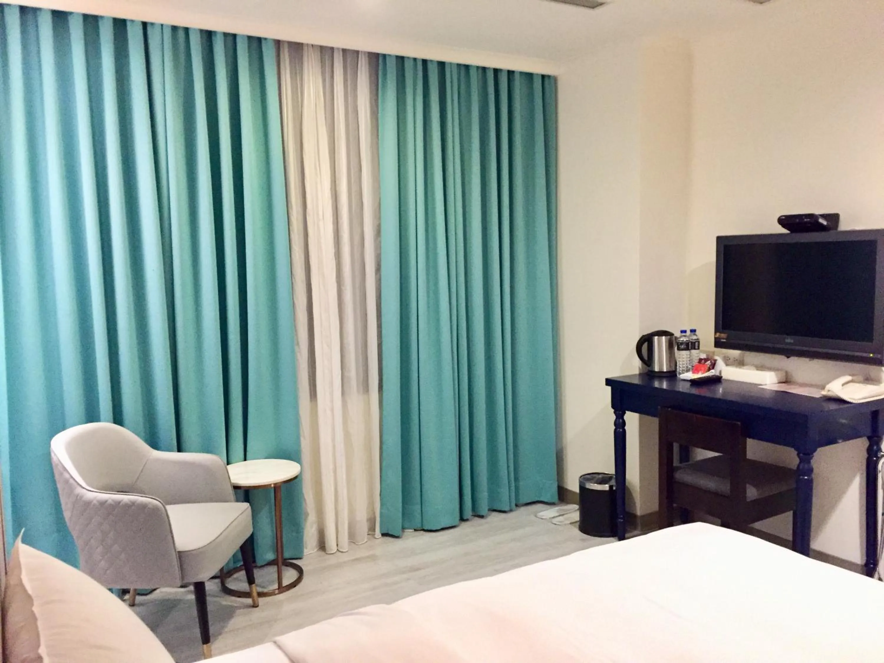 Photo of the whole room, Bed in Garden Hotel