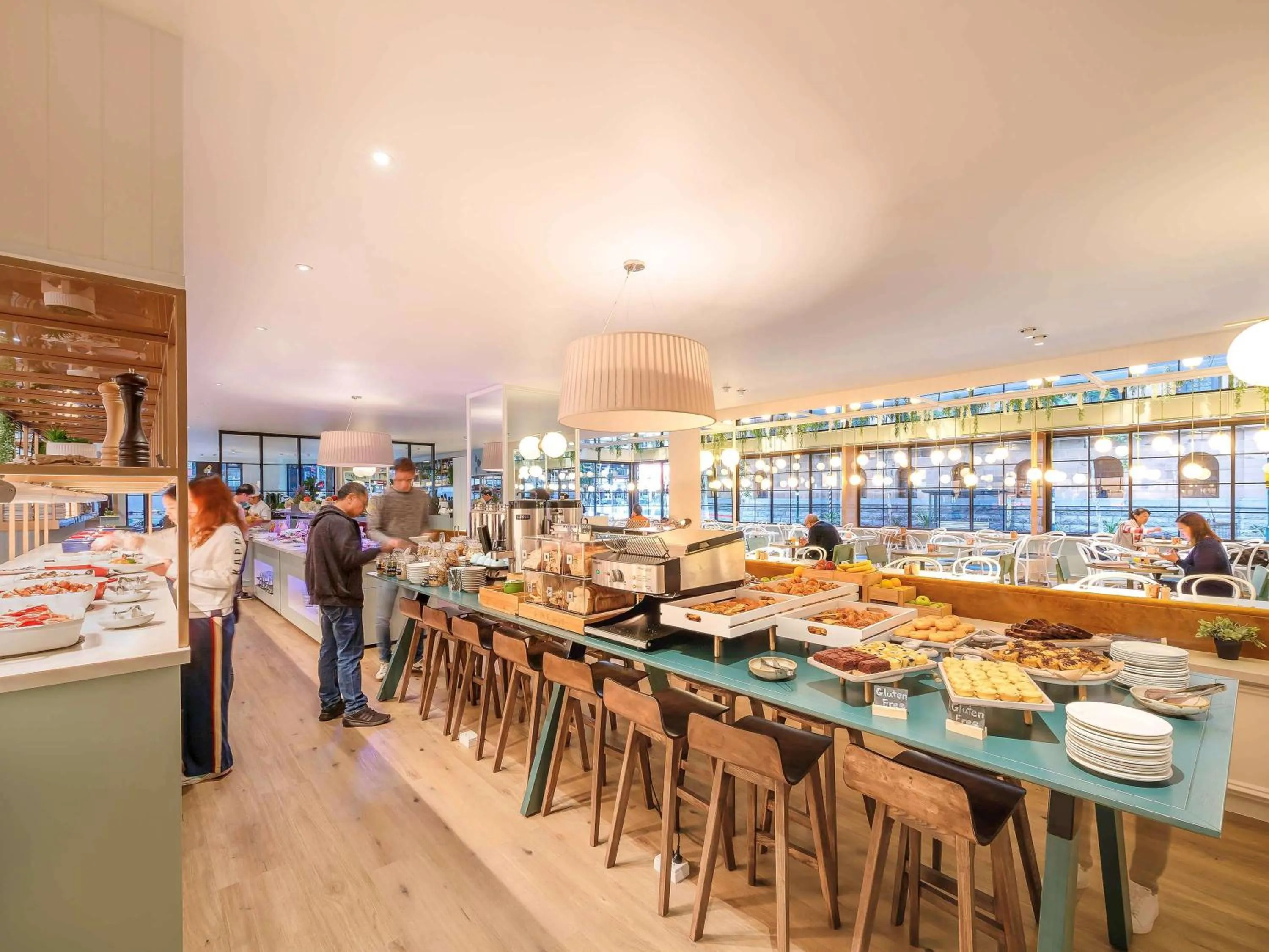 Restaurant/places to eat in Mercure Brisbane King George Square