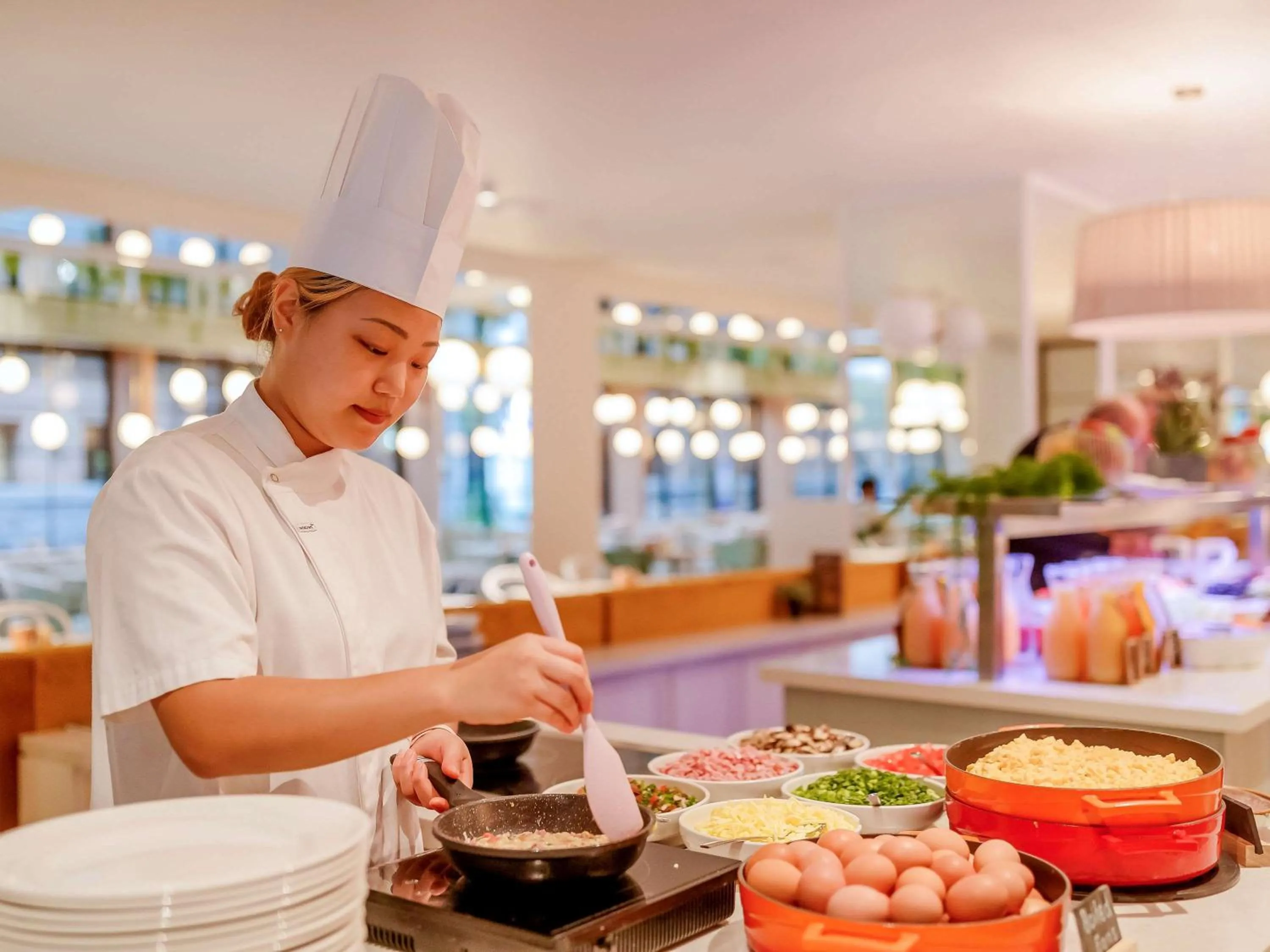 Restaurant/places to eat in Mercure Brisbane King George Square