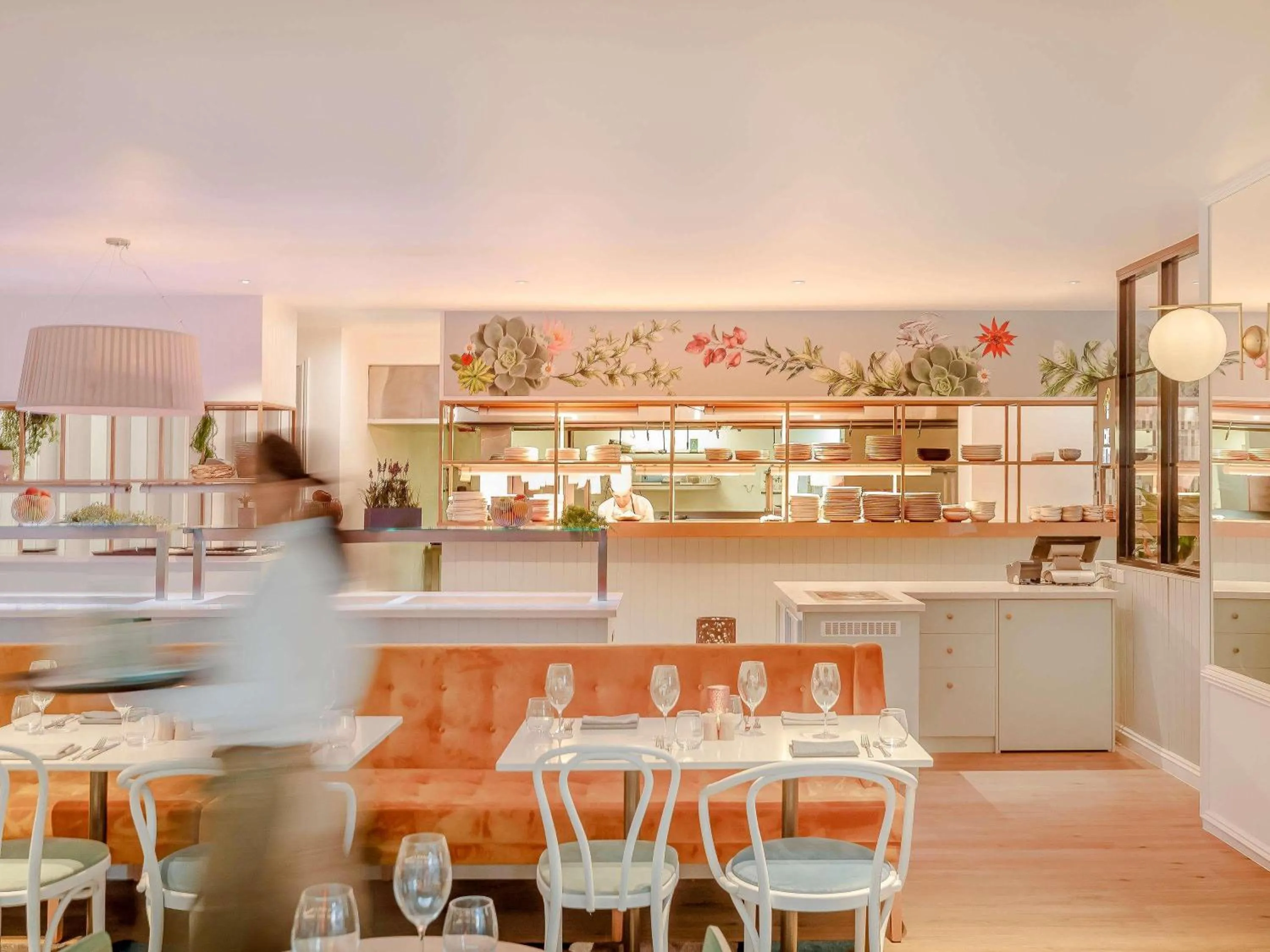 Restaurant/places to eat in Mercure Brisbane King George Square