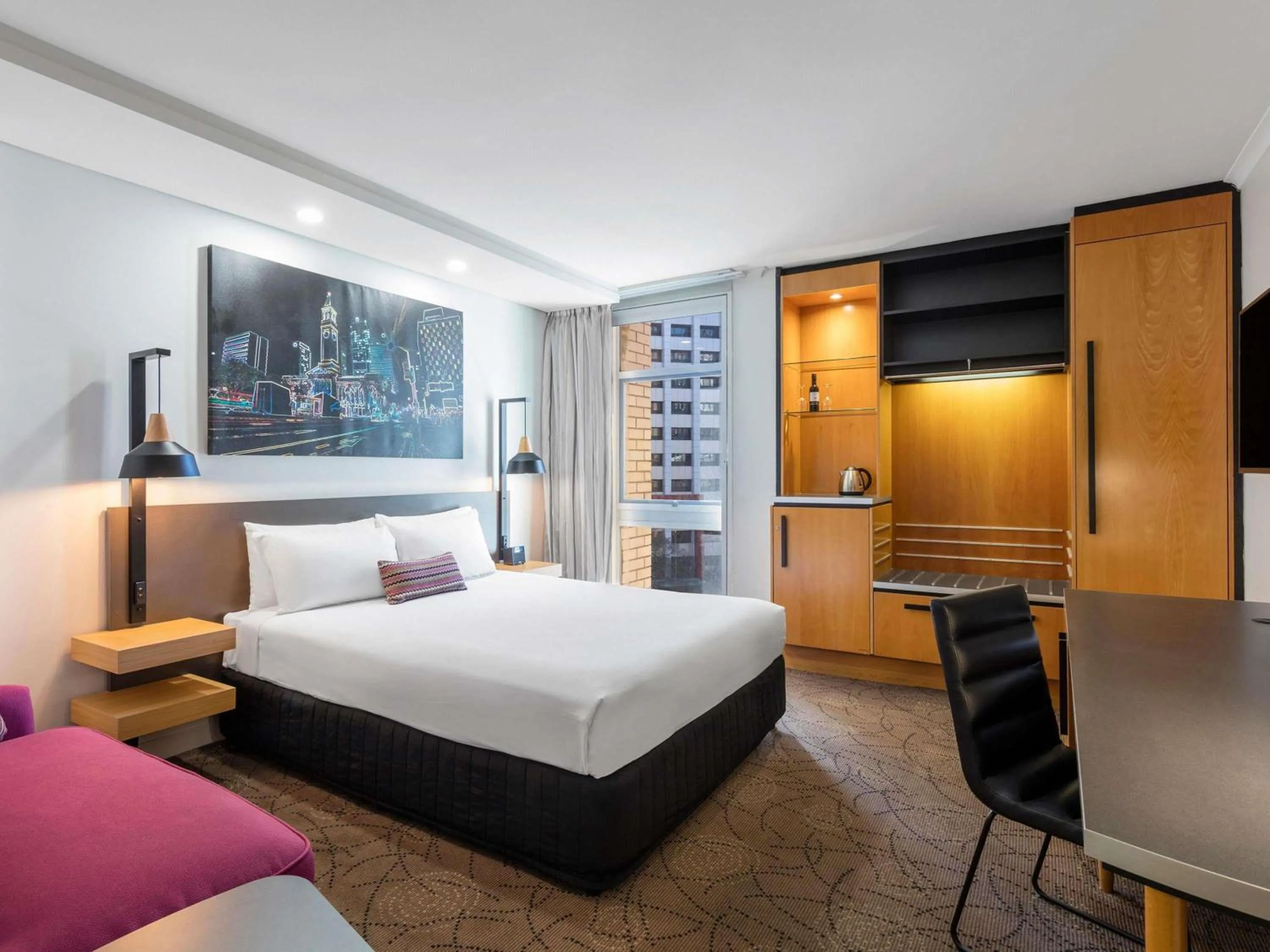 Bedroom, Bed in Mercure Brisbane King George Square