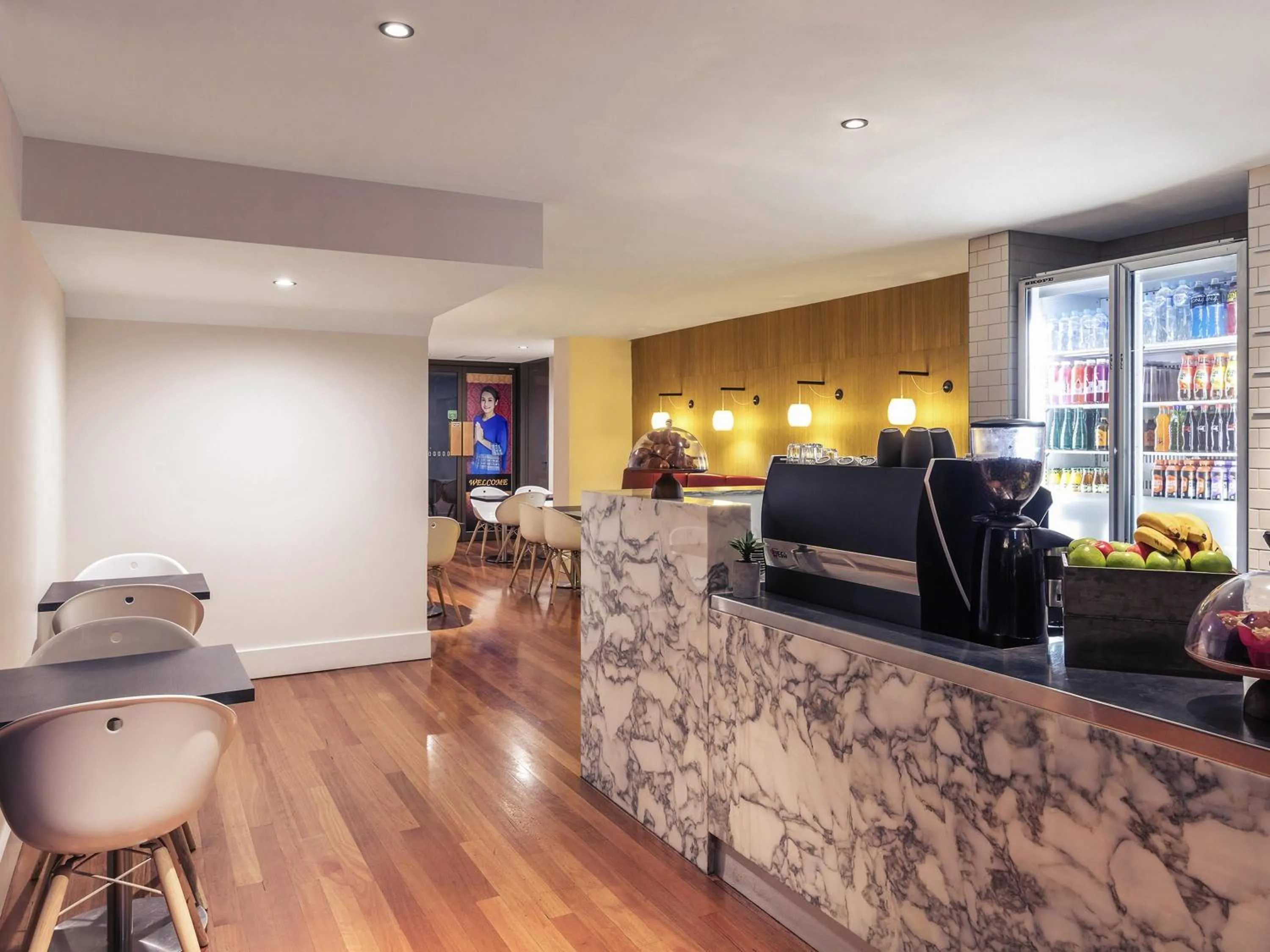 Lounge or bar in Mercure Brisbane King George Square