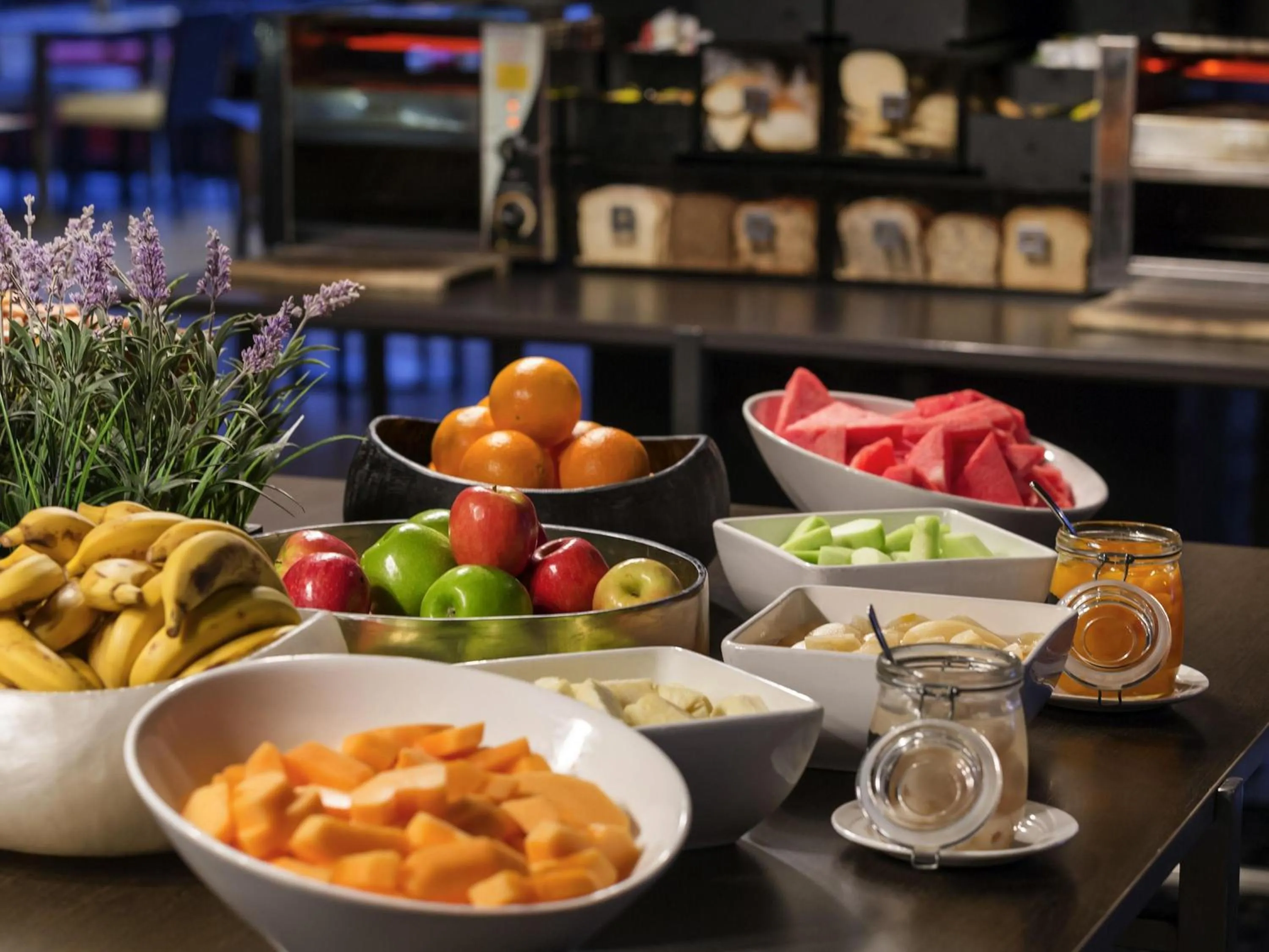 Restaurant/places to eat in Mercure Brisbane King George Square