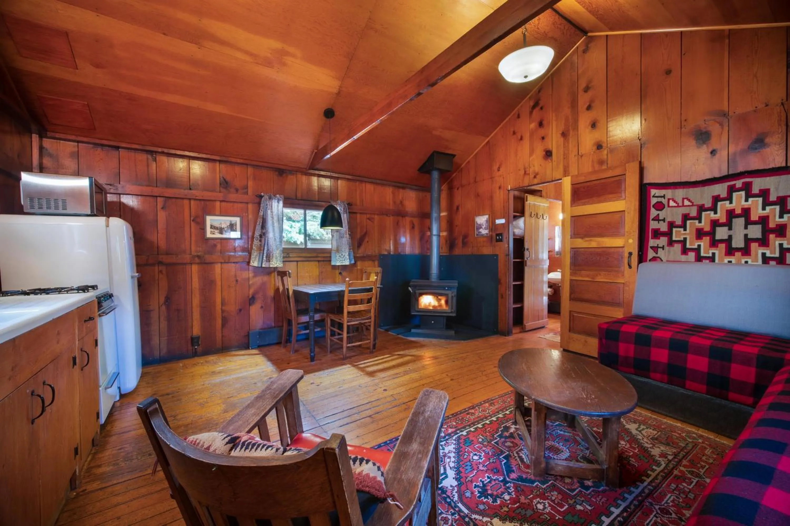 Kitchen or kitchenette in Corkins Lodge