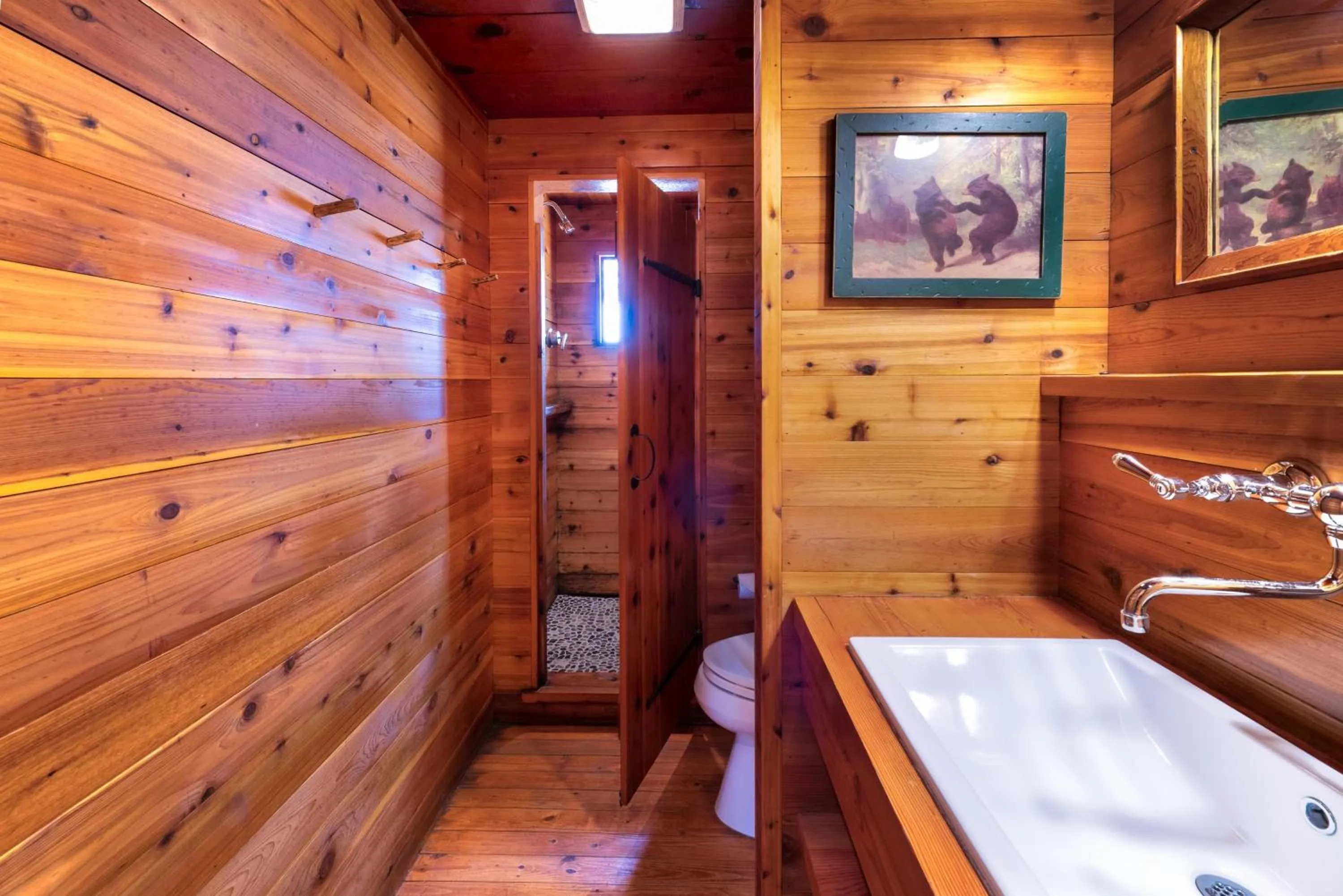 Shower in Corkins Lodge