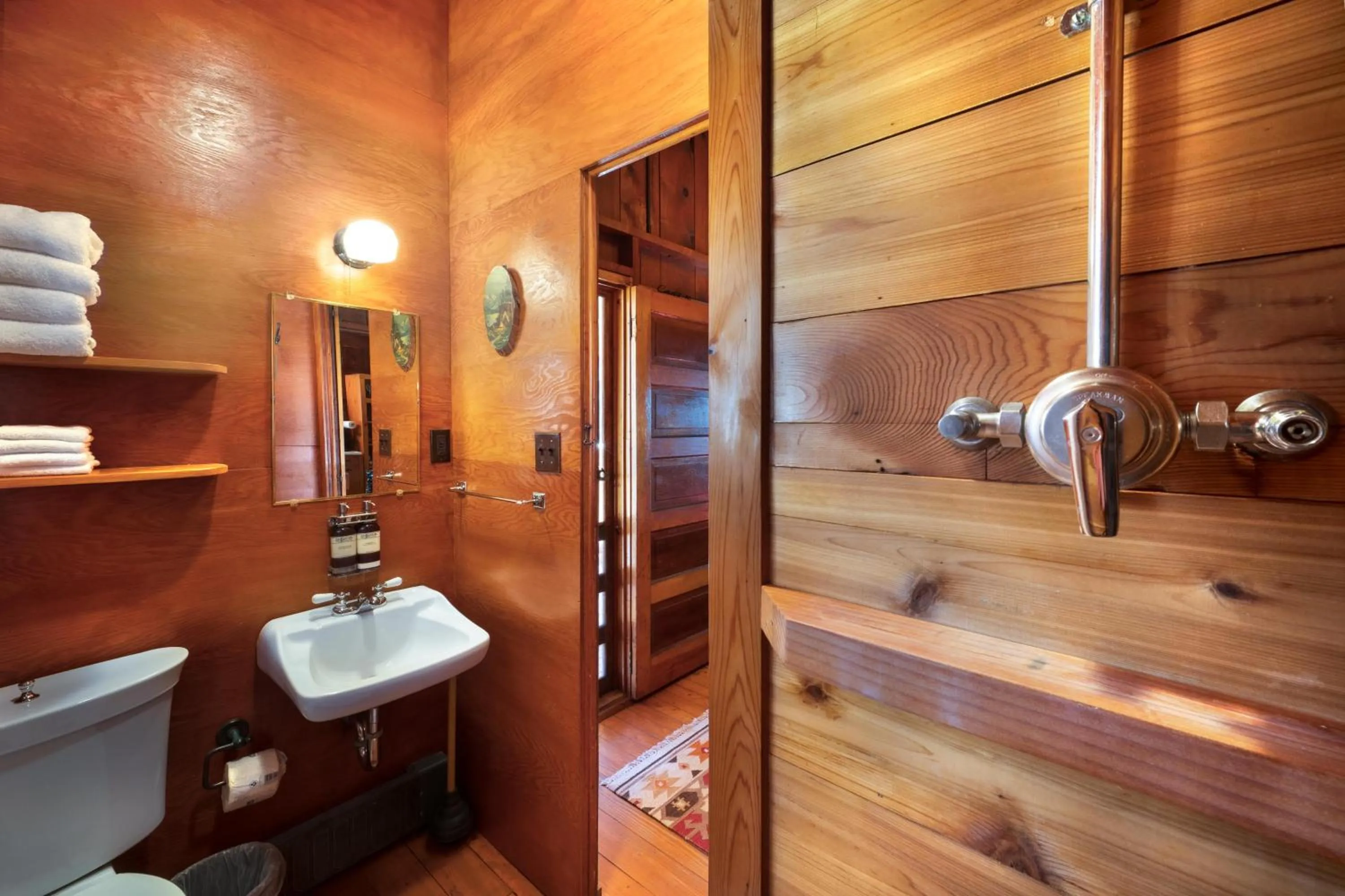 Shower in Corkins Lodge