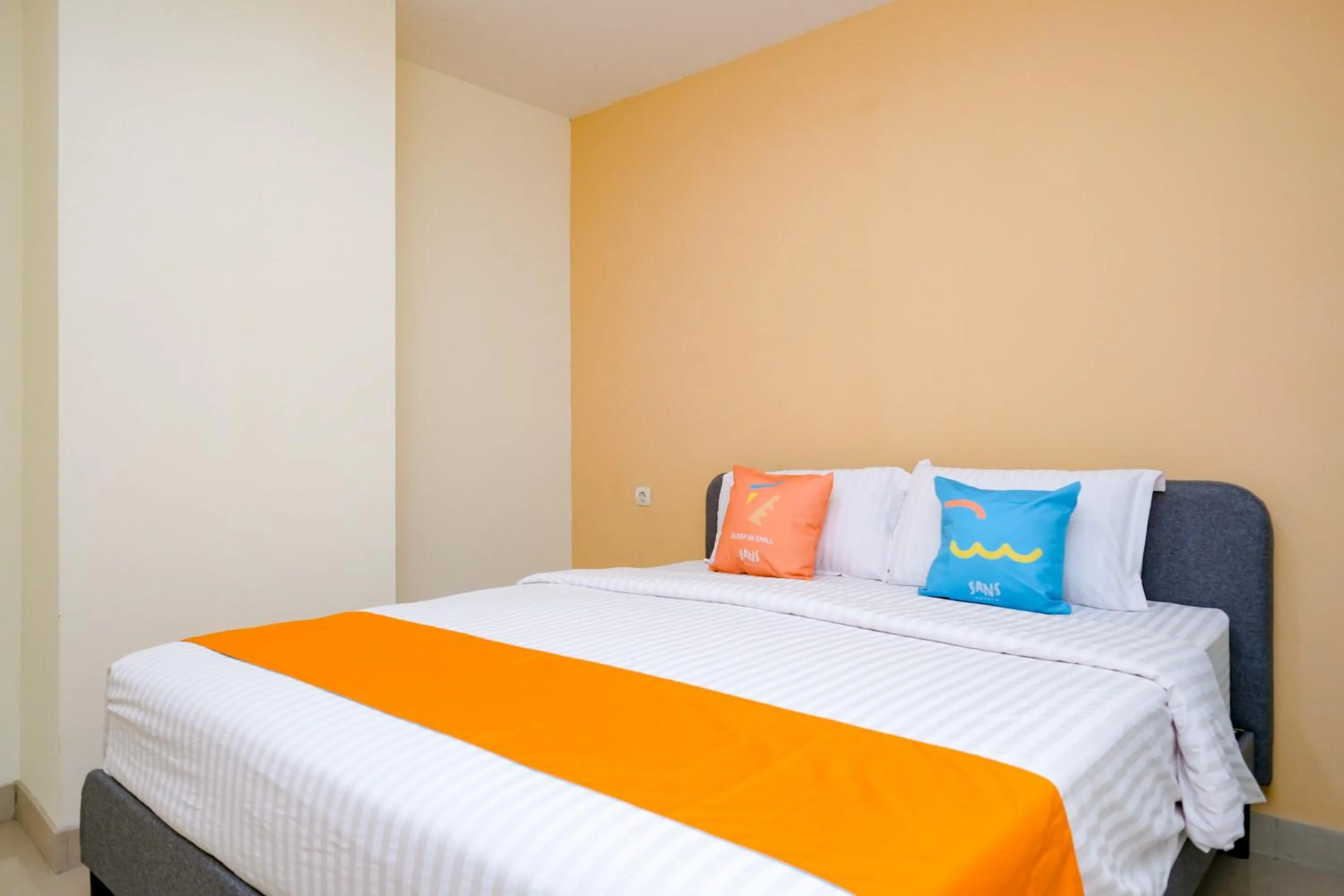 Bedroom, Bed in Sans Hotel Mataram Malioboro