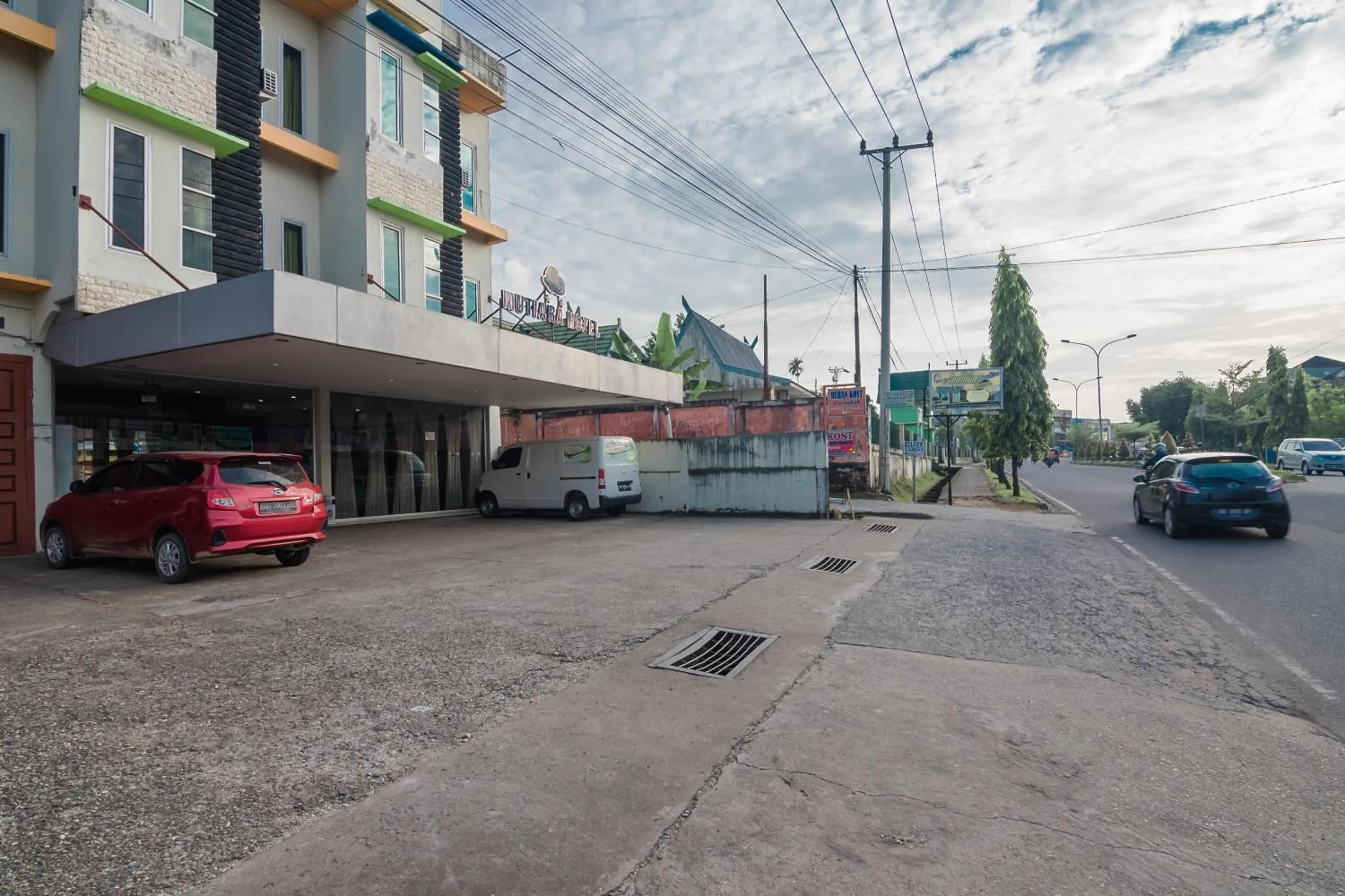 Property building in RedDoorz Plus near Simpang Rimbo Jambi