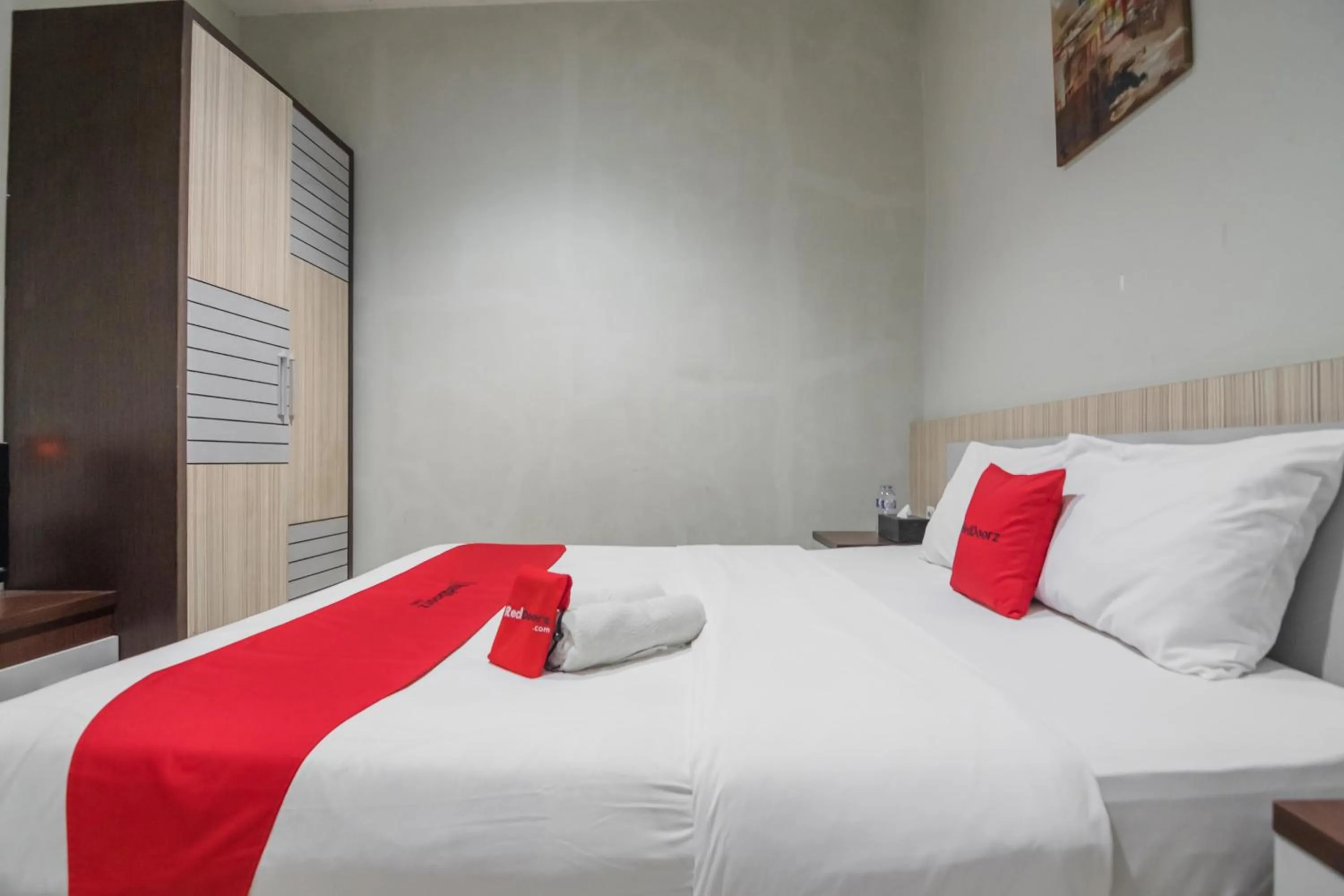 Bedroom in RedDoorz Plus near Simpang Rimbo Jambi