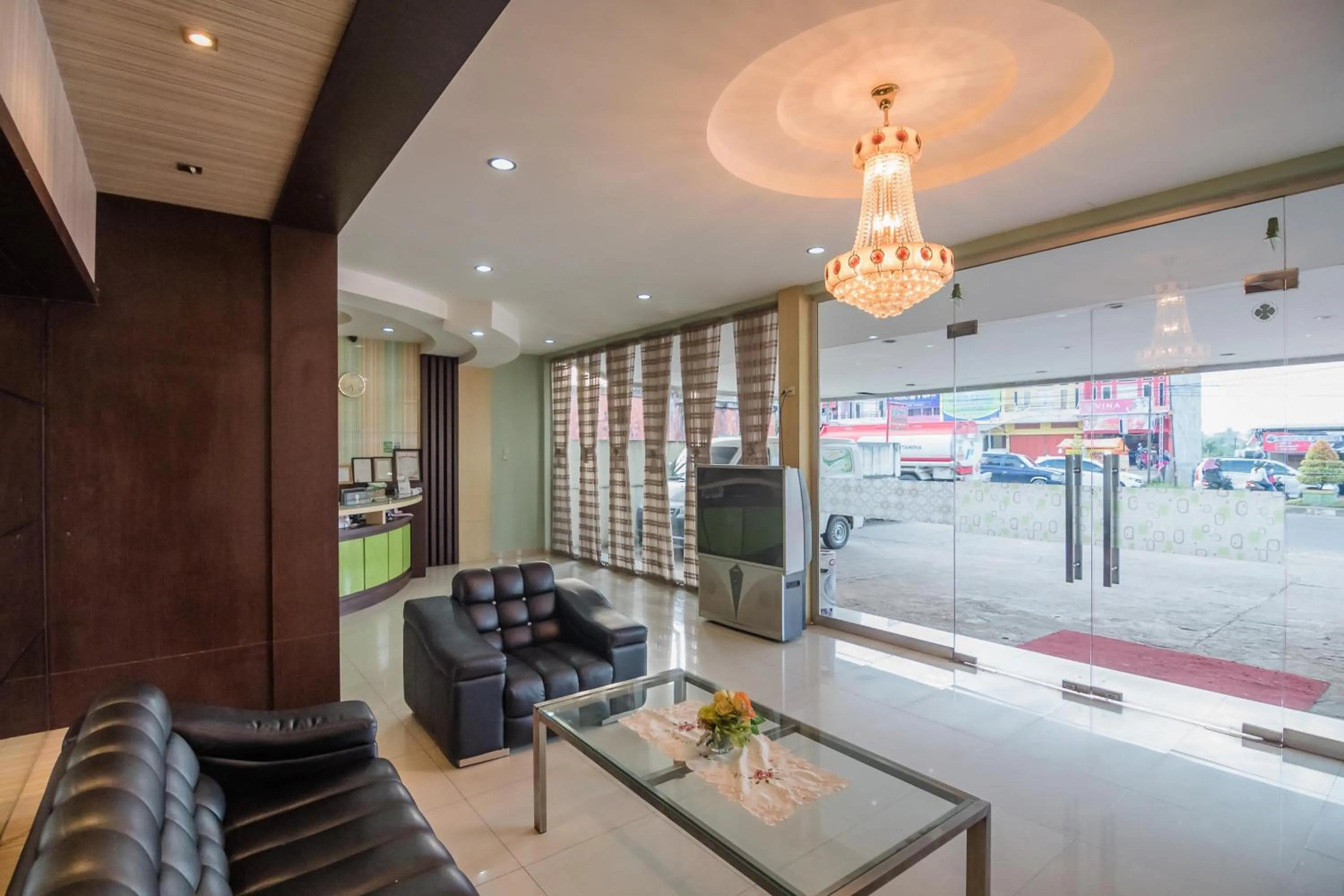 Lobby or reception, Lobby/Reception in RedDoorz Plus near Simpang Rimbo Jambi