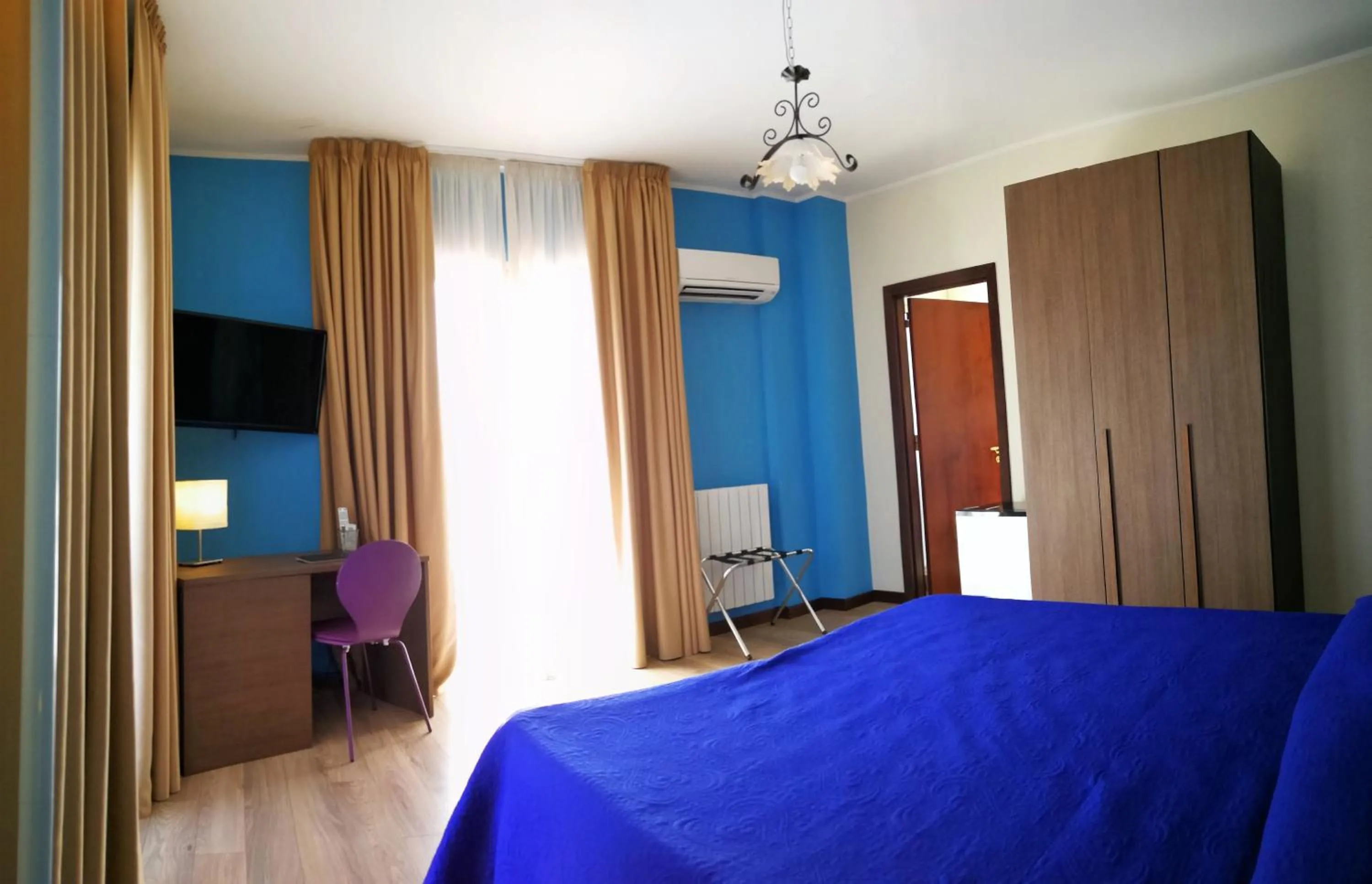 Bedroom in Casa Come Me