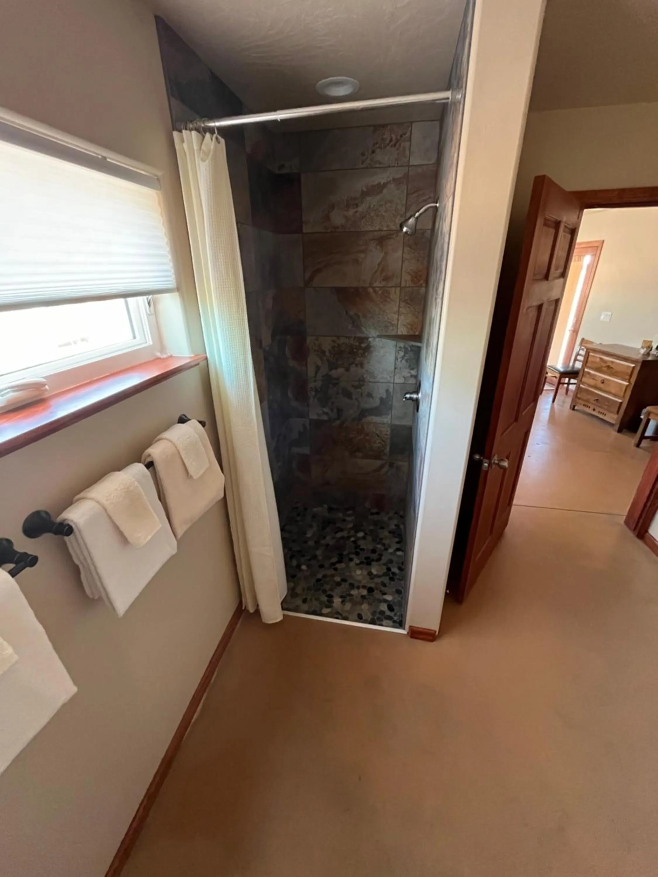 Shower in Lee's Ferry Lodge at Vermilion Cliffs