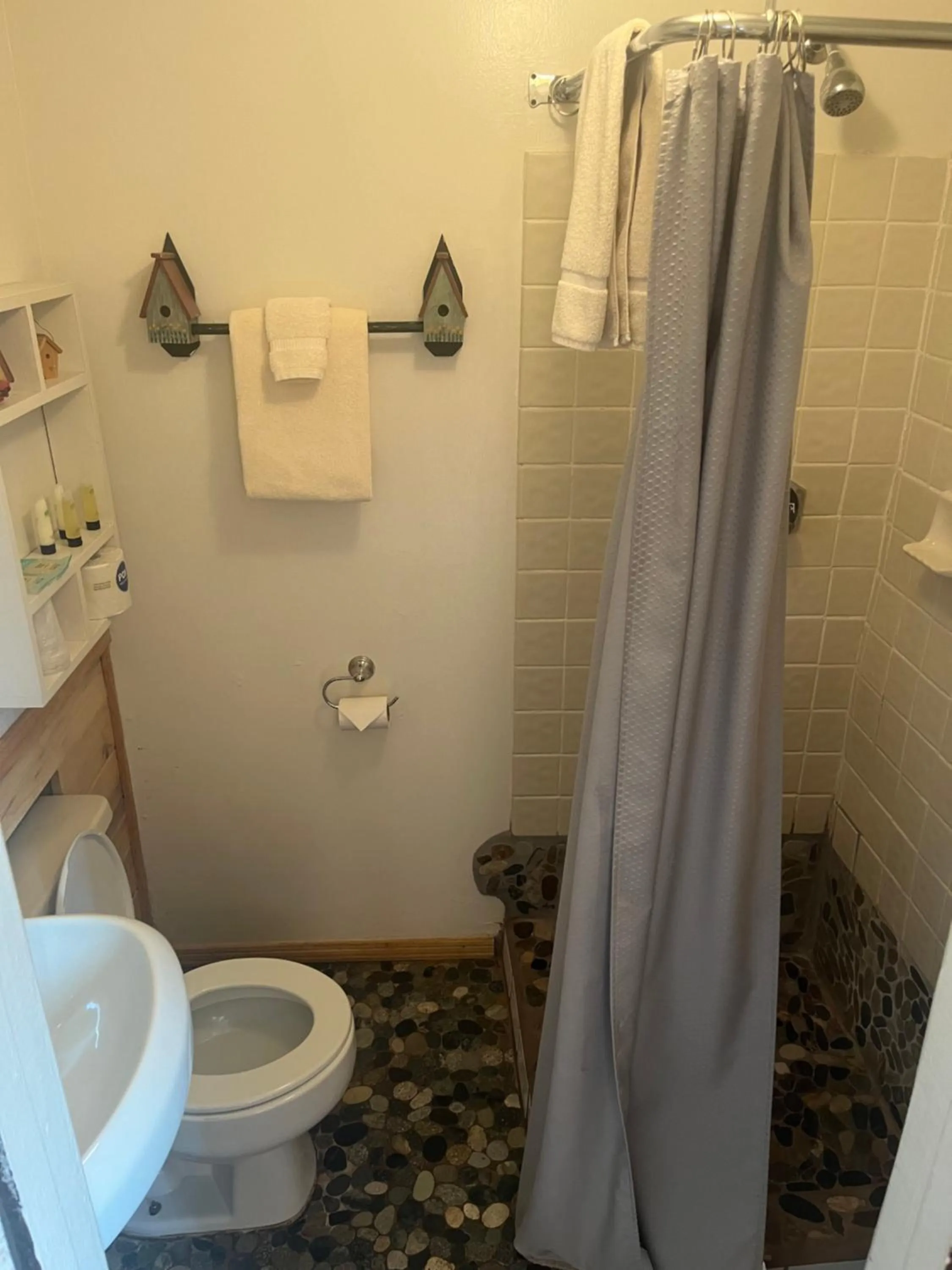 Shower in Lee's Ferry Lodge at Vermilion Cliffs