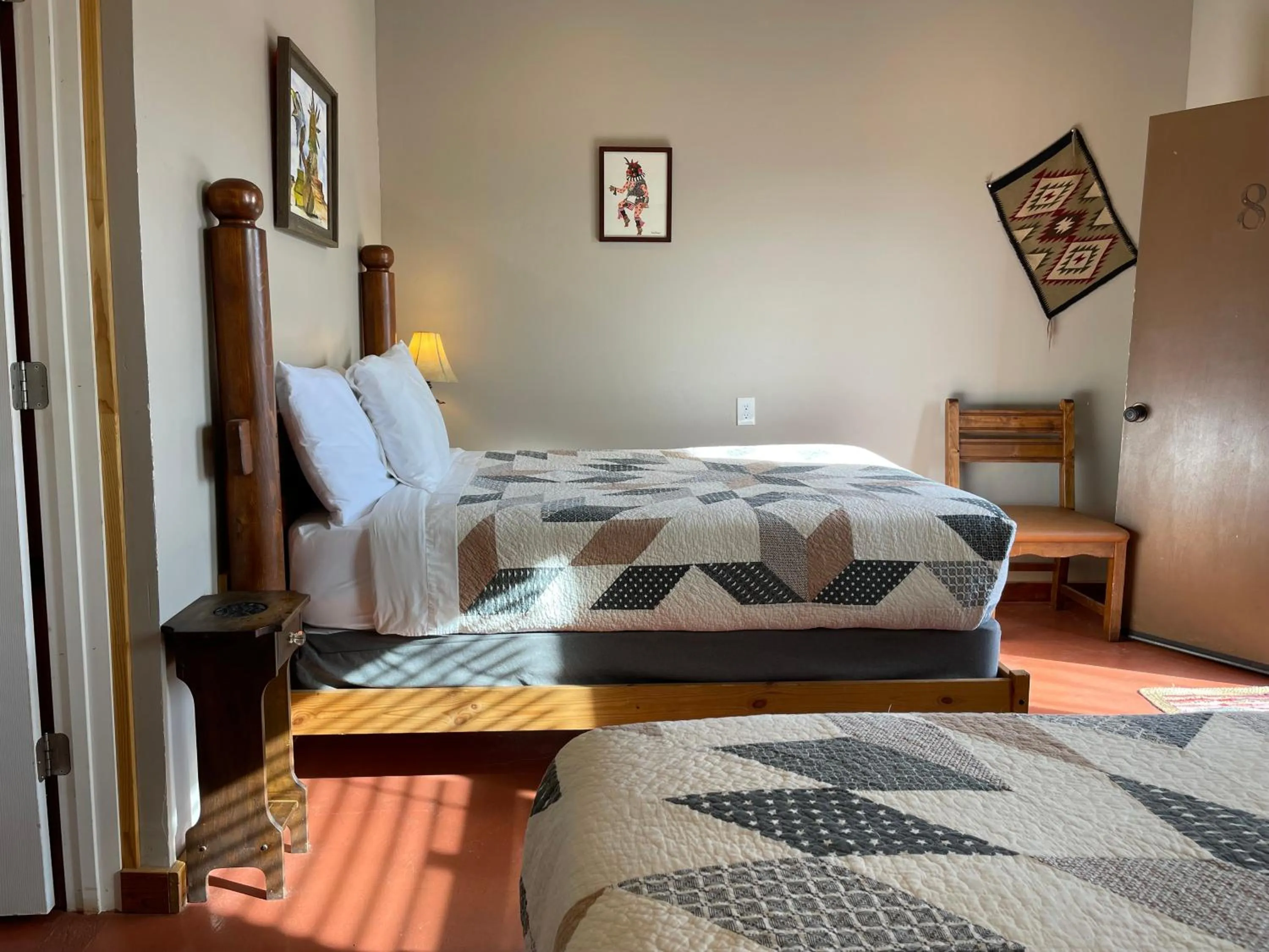 Bed in Lee's Ferry Lodge at Vermilion Cliffs