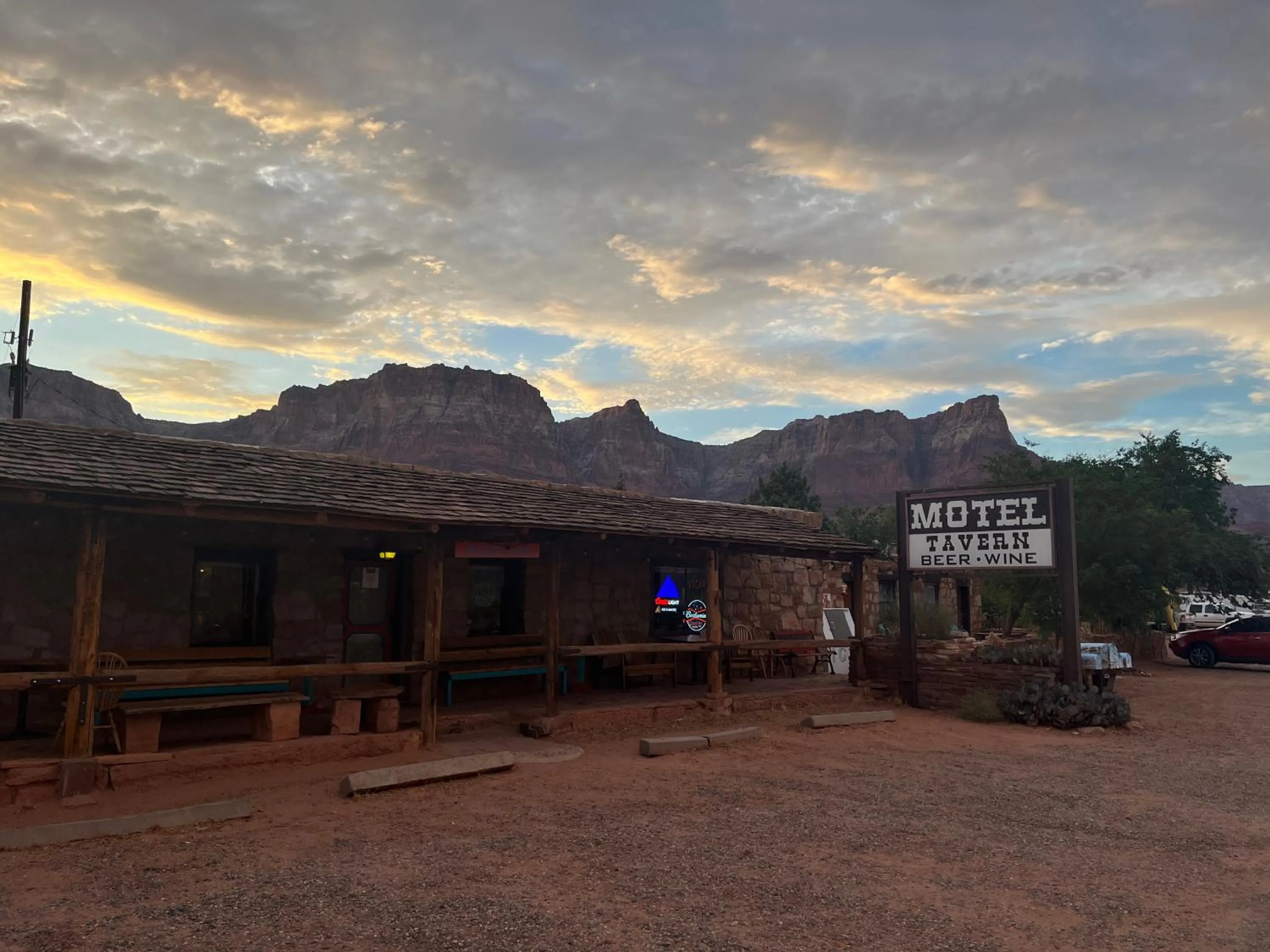 Property building in Lee's Ferry Lodge at Vermilion Cliffs
