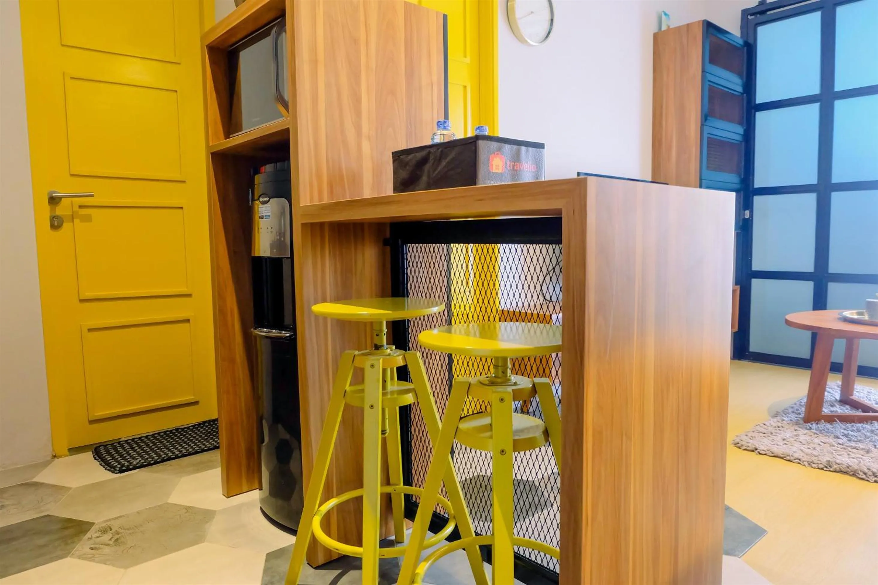 Modern and Stylish 2BR Pakubuwono Terrace Apartment By Travelio