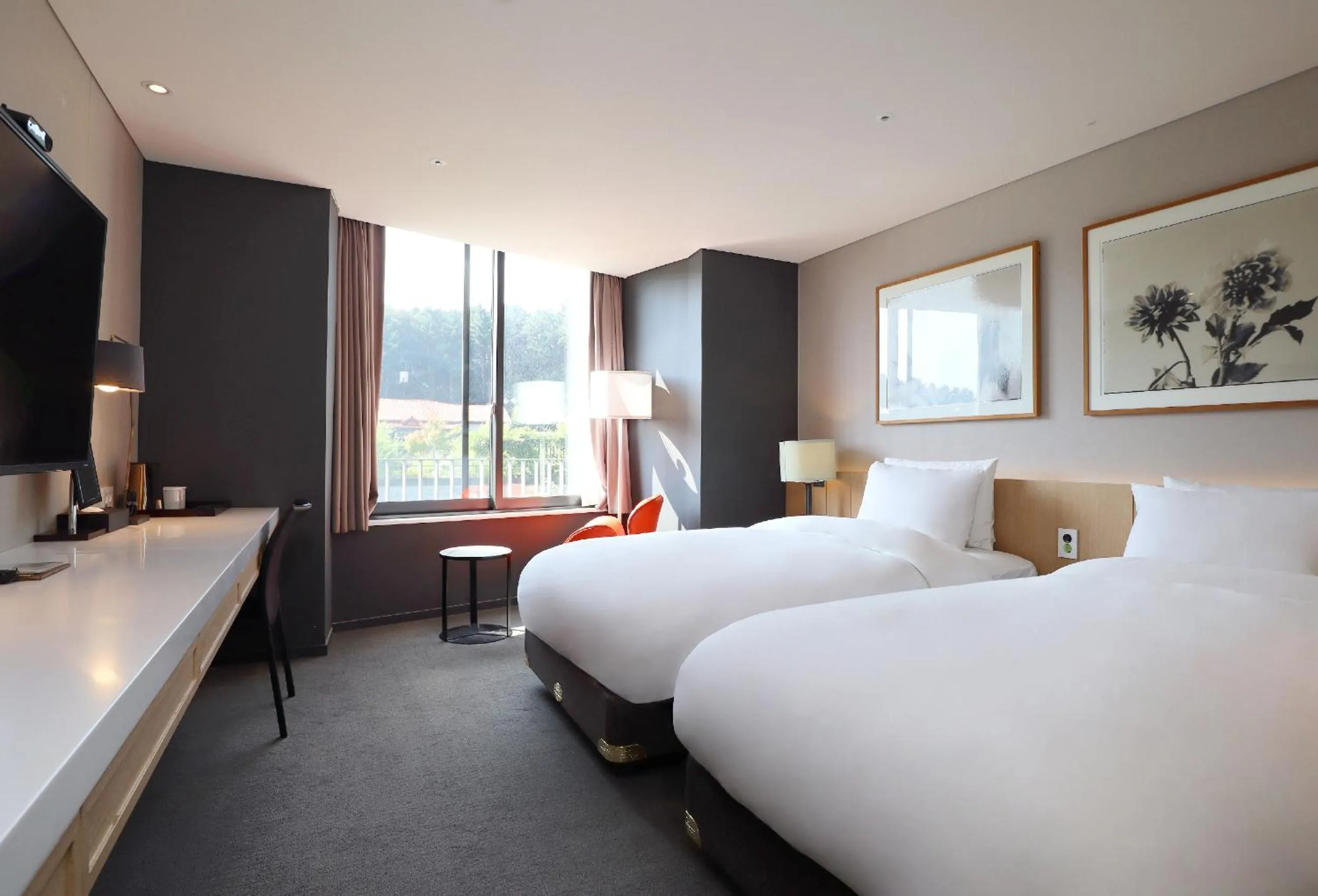 Bed in Eden Paradise Hotel