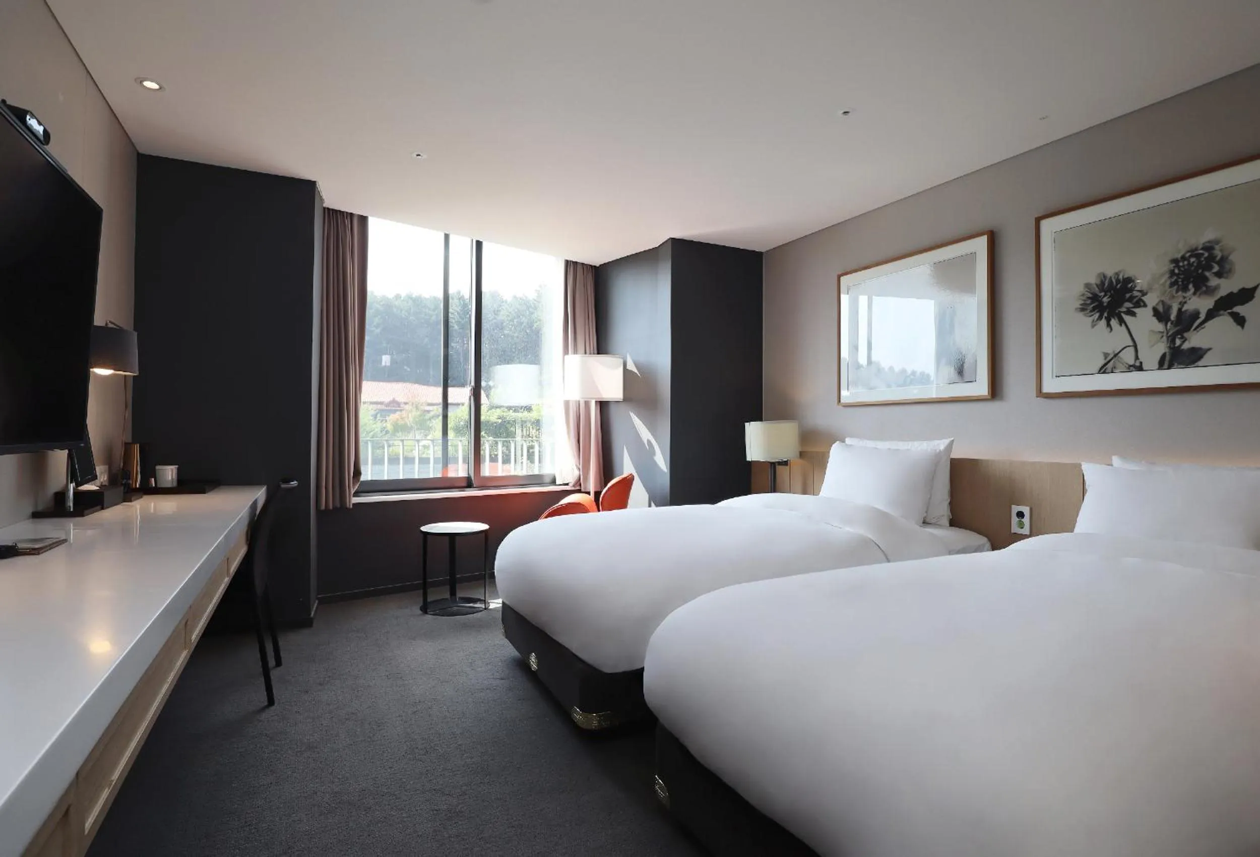 Bed in Eden Paradise Hotel