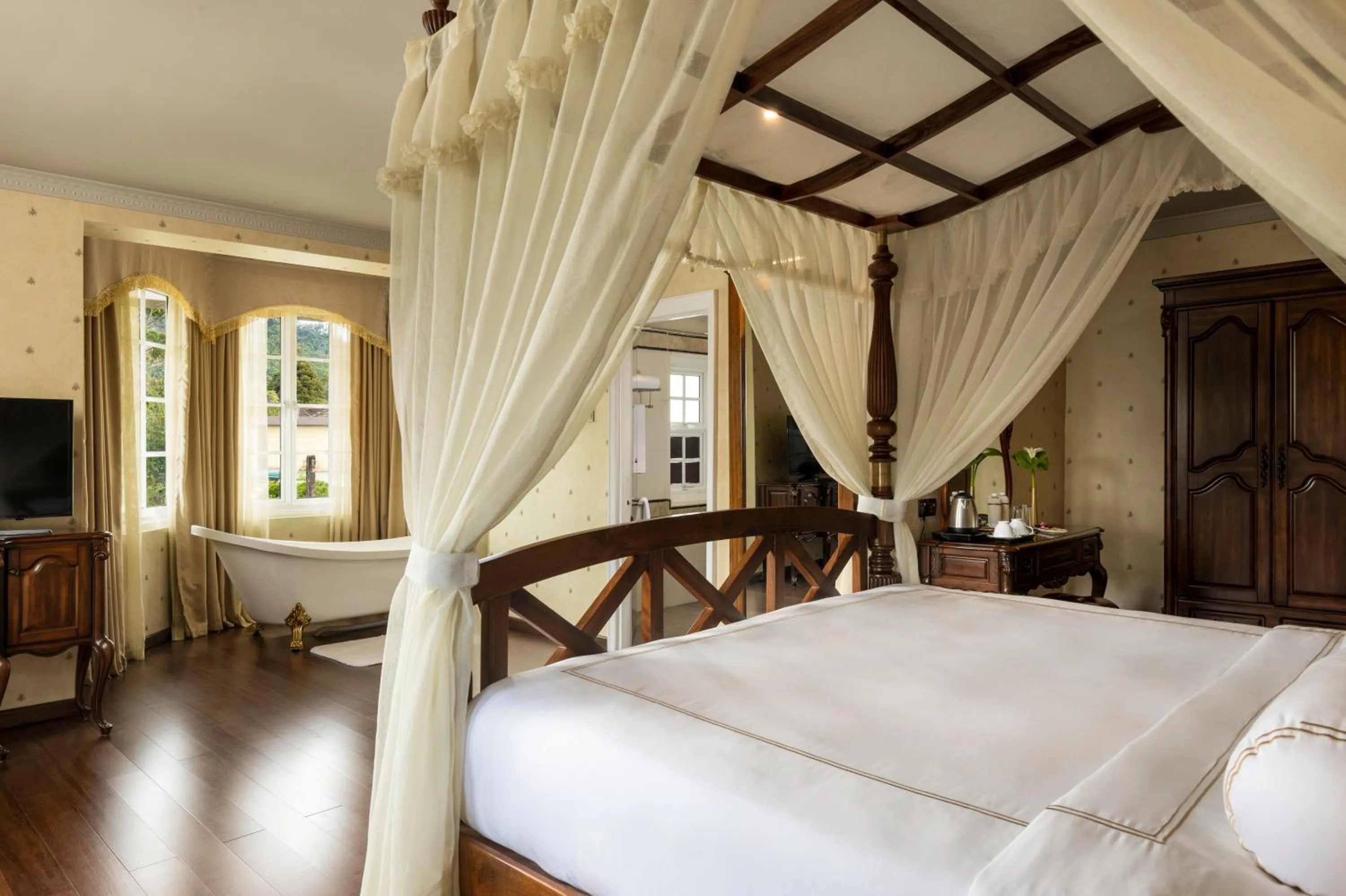 Bed in The Westbury Palace