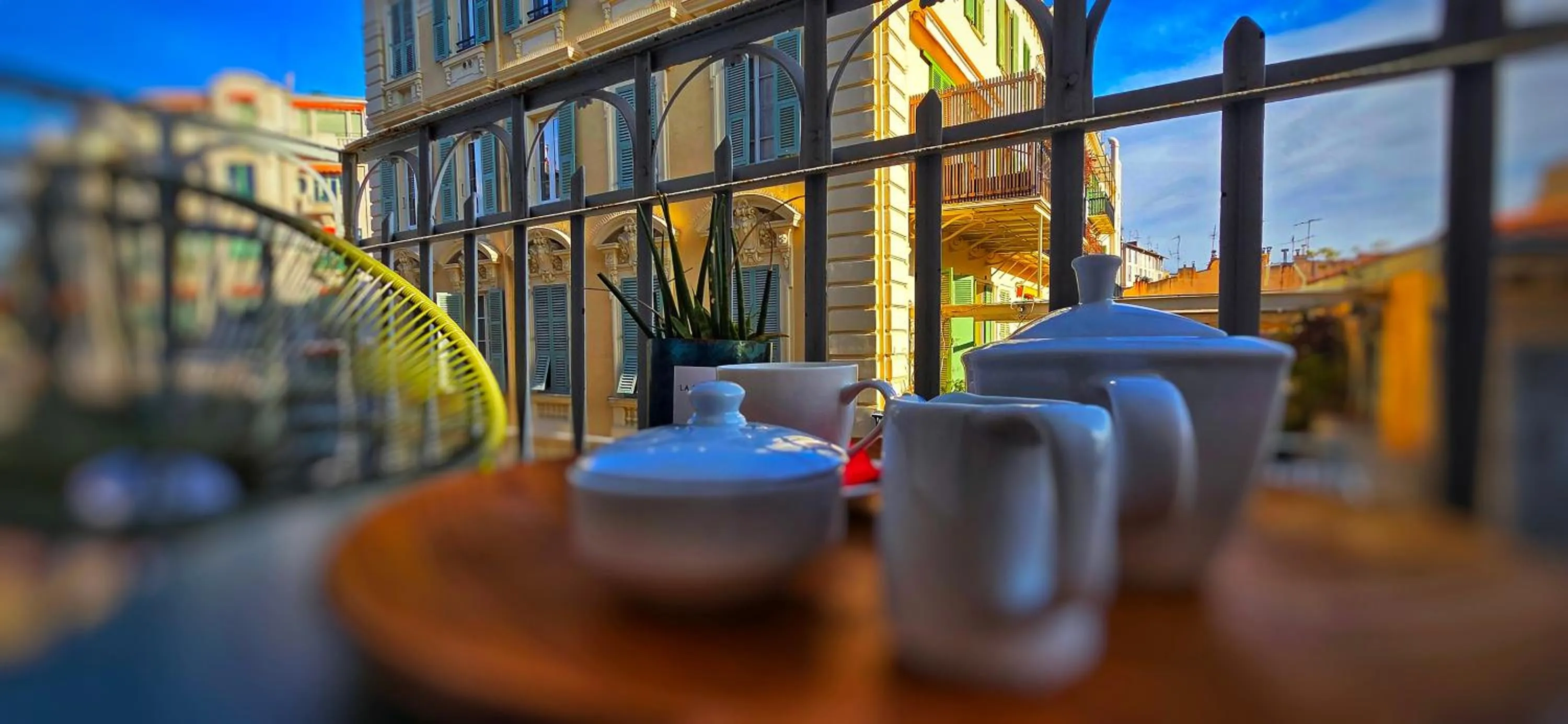 Day in Le Petit Trianon et le Charme des Suites