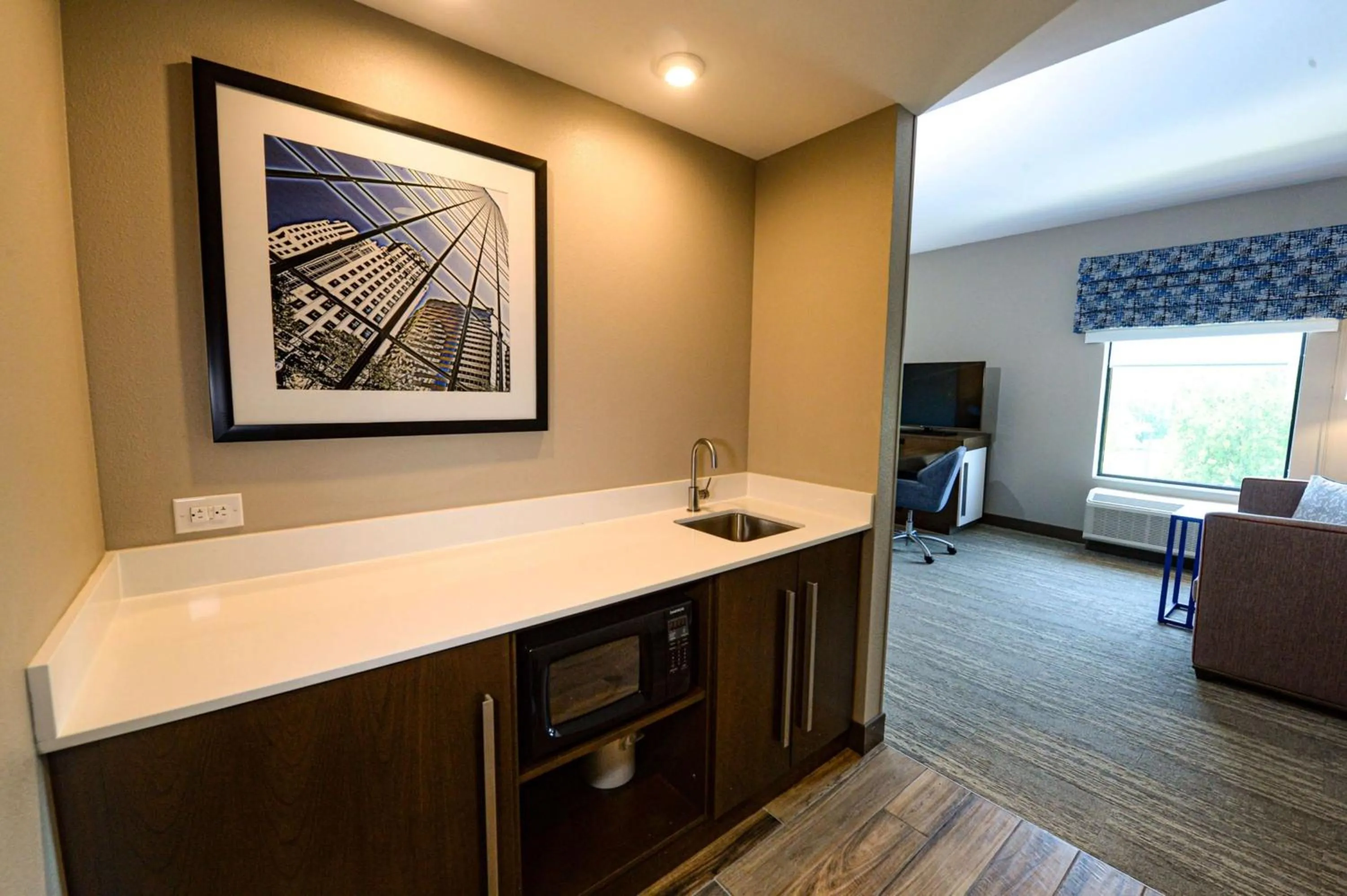 Bedroom in Hampton Inn & Suites Lenoir, NC