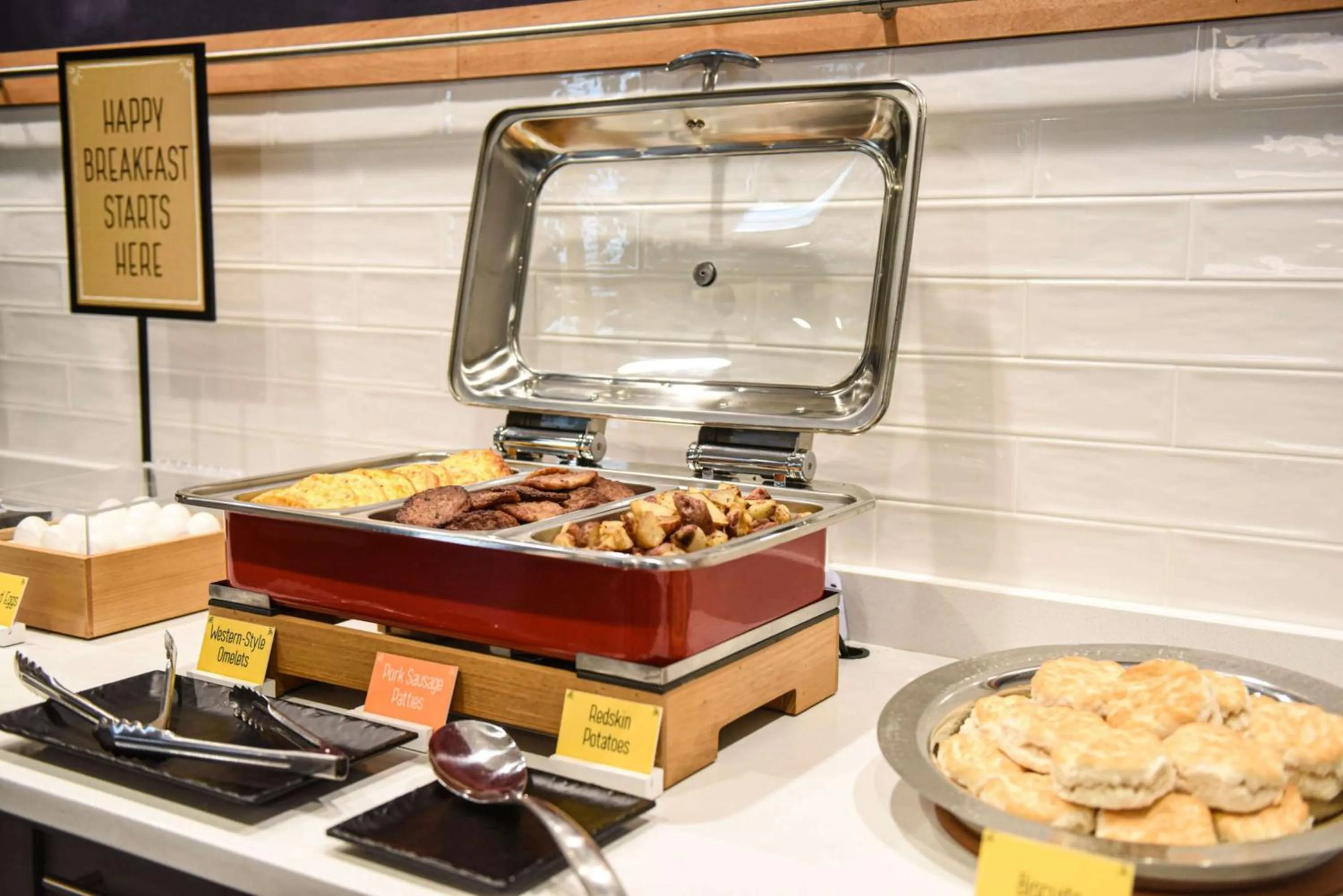 Breakfast in Hampton Inn & Suites Lenoir, NC