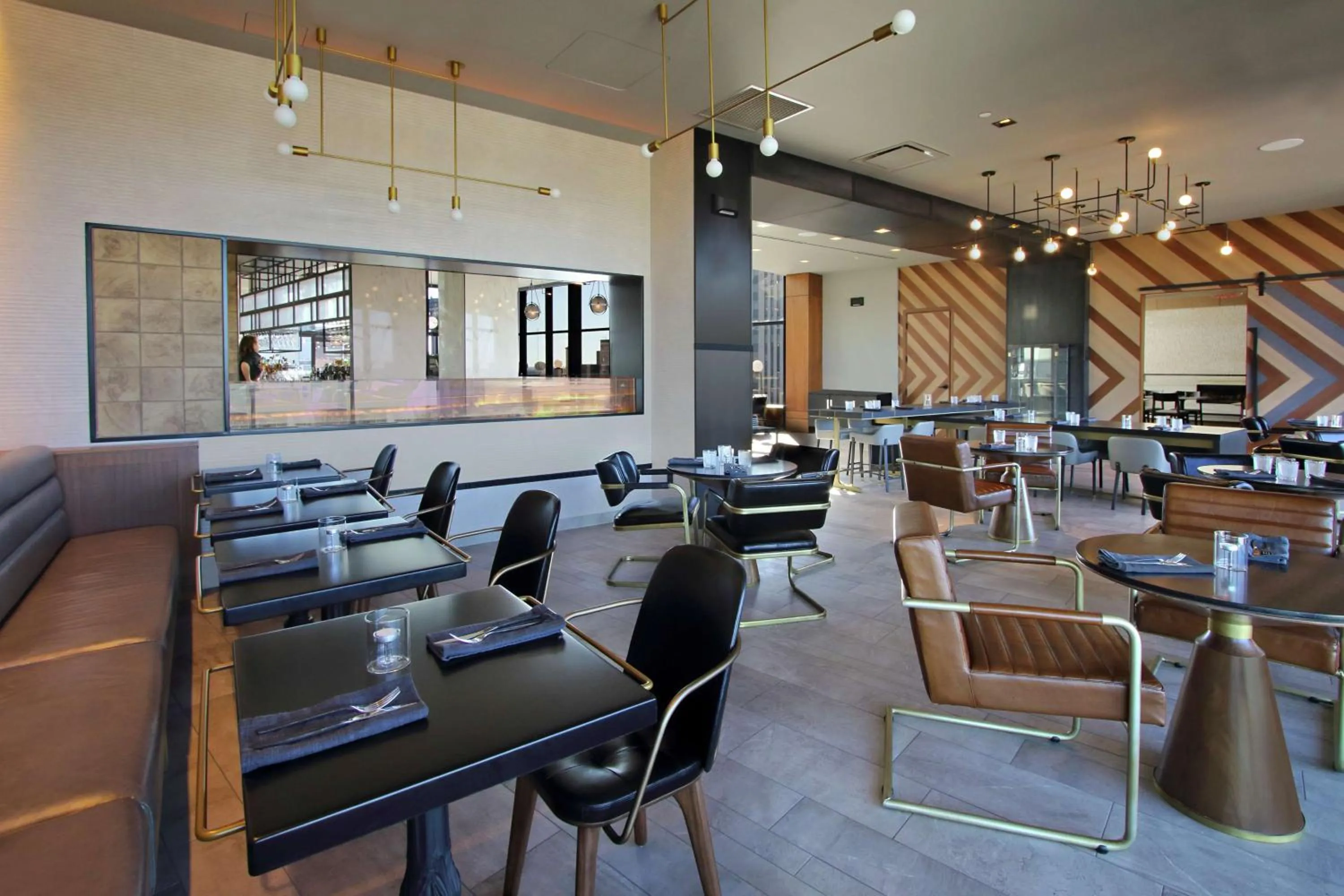 Restaurant/places to eat in Canopy By Hilton Columbus Downtown Short North